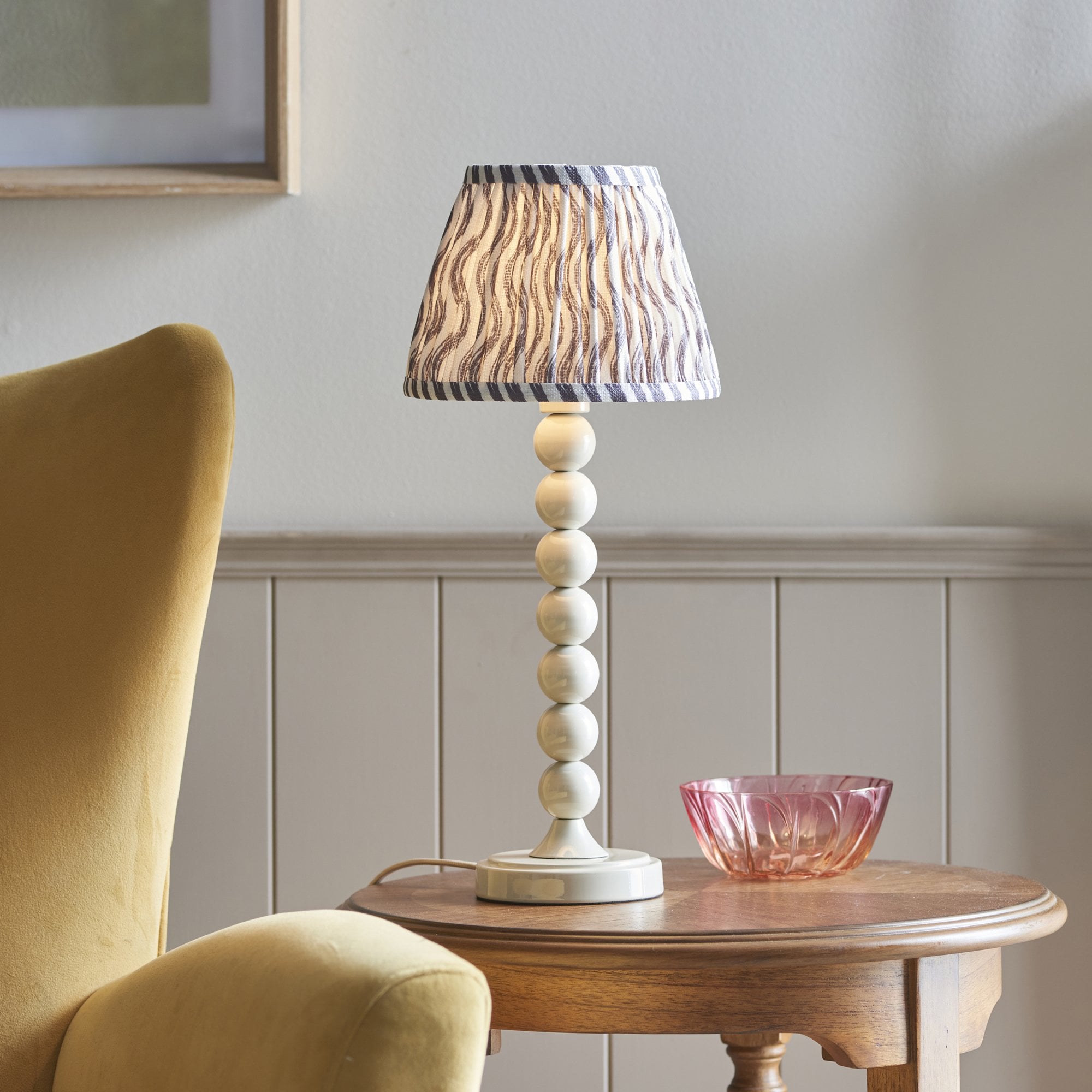 Endon Higgledy Gloss Almond White Table Lamp & Ripple 20cm Pearl Grey Shade