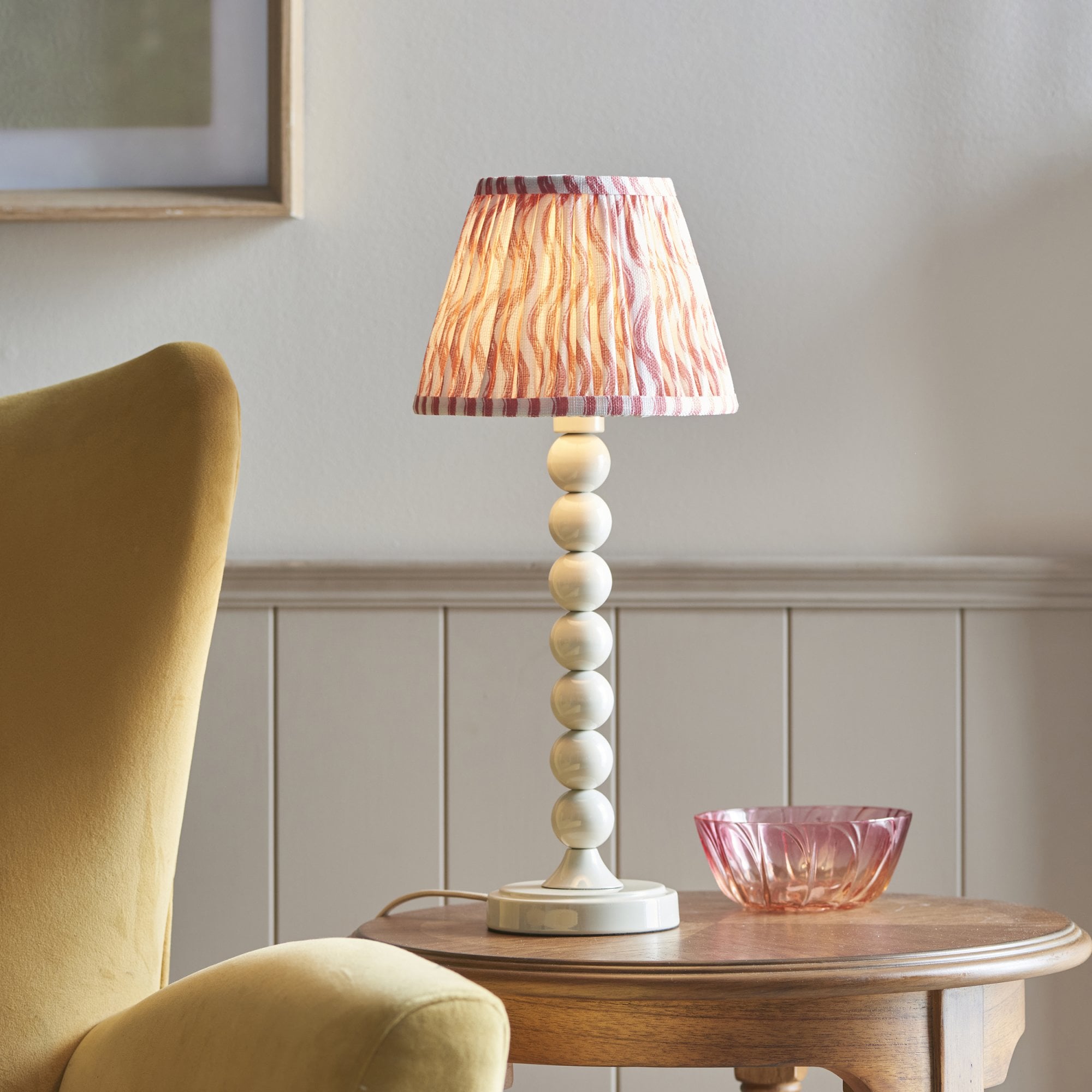 Endon Higgledy Gloss Almond White Table Lamp & Ripple 20cm Coral Pink Shade