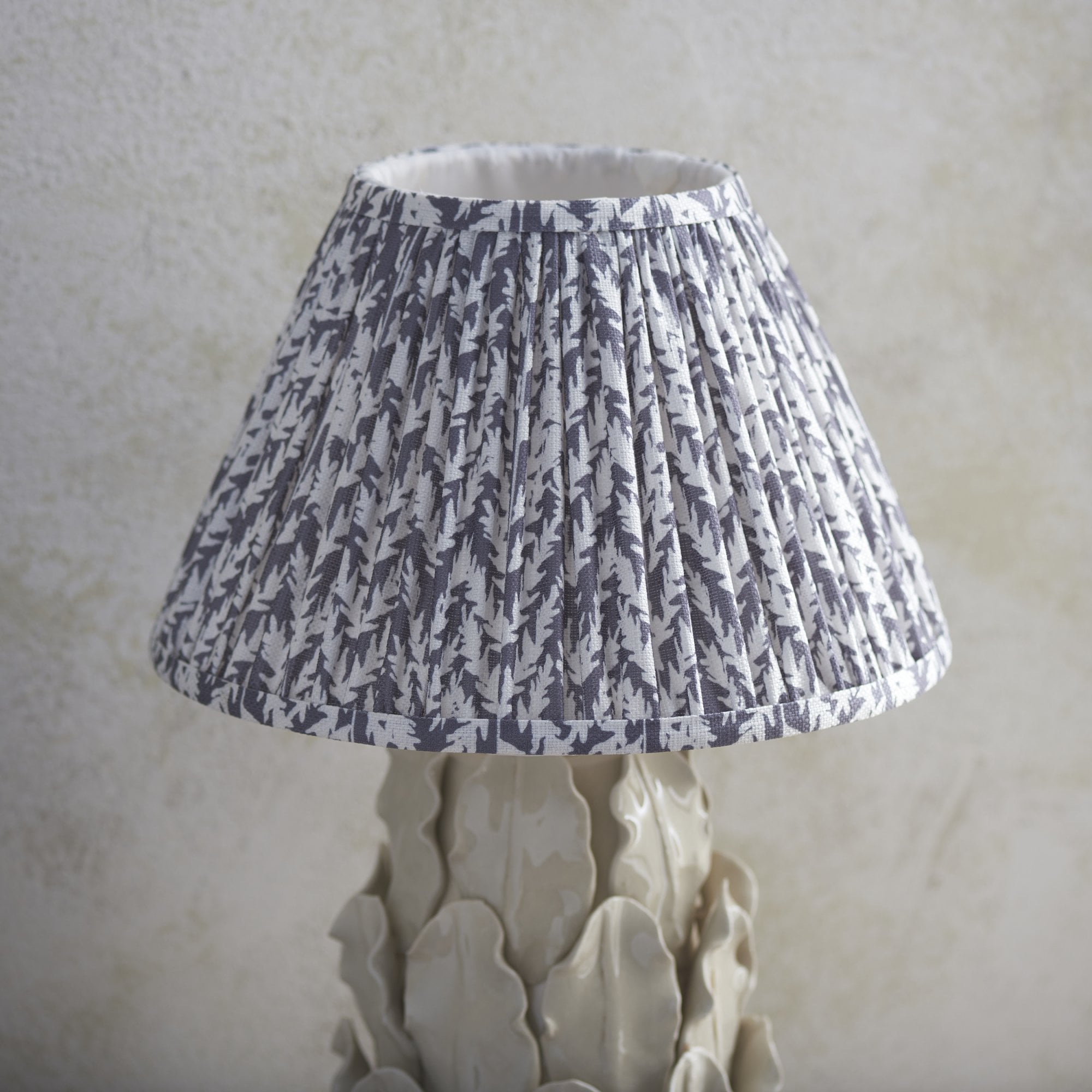 Endon Layered Decorative Leaf Ivory Crackle Glaze Ceramic Table Lamp & Leaf 30cm Pearl Grey Shade