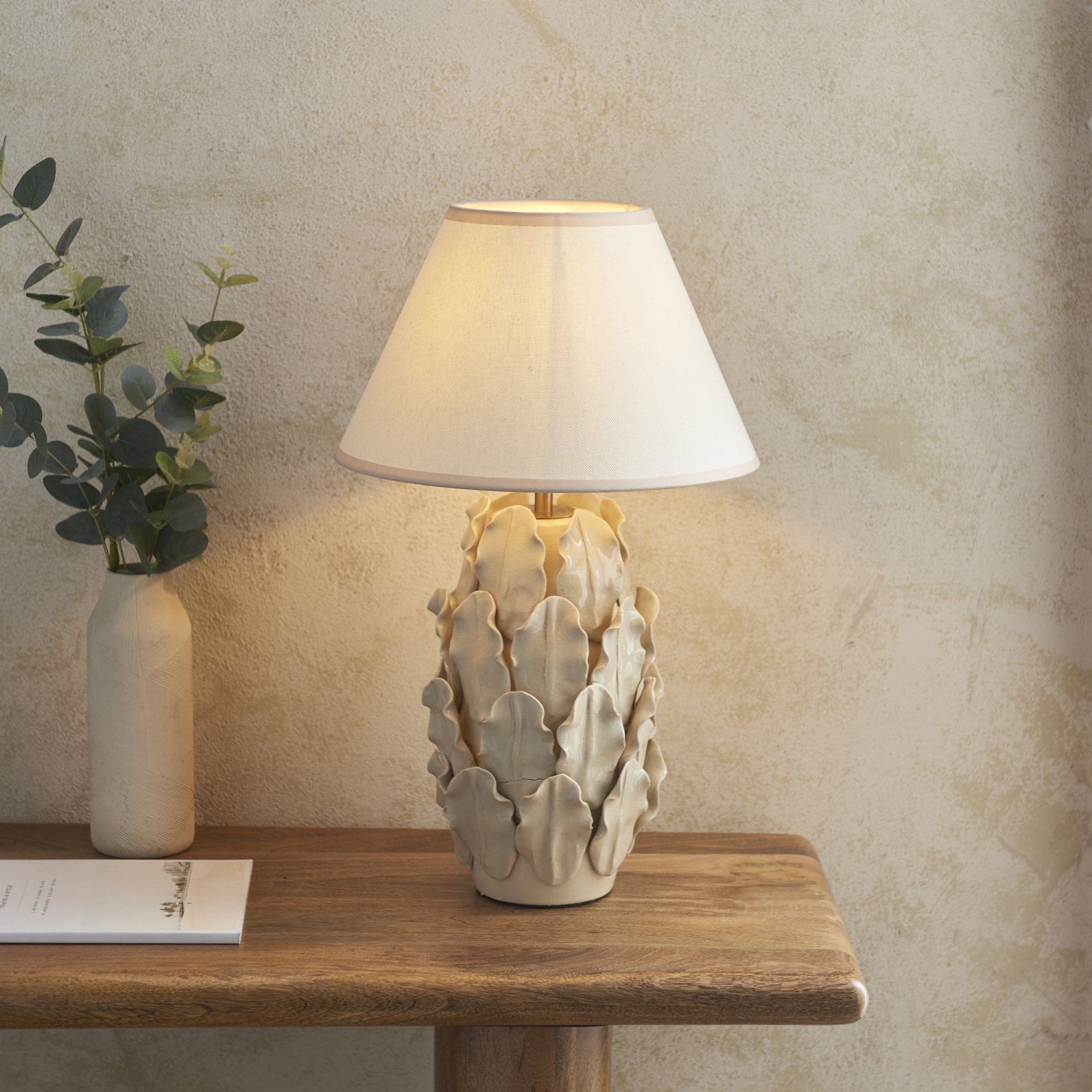 Endon Layered Decorative Leaf Ivory Crackle Glaze Ceramic Table Lamp & Ivy 30cm Vintage White Shade