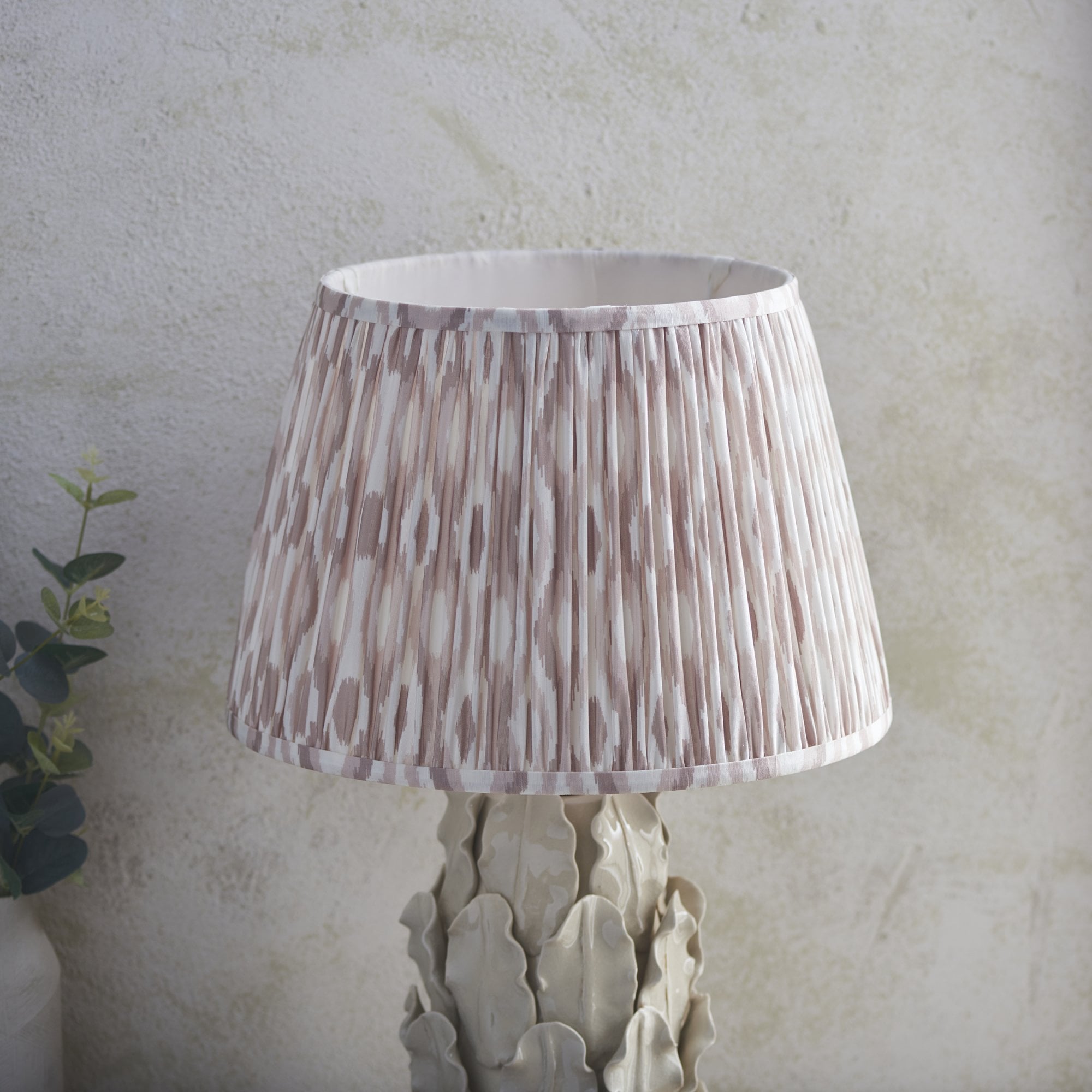 Endon Layered Decorative Leaf Ivory Crackle Glaze Ceramic Table Lamp & Ikat 35cm Neutral Shade