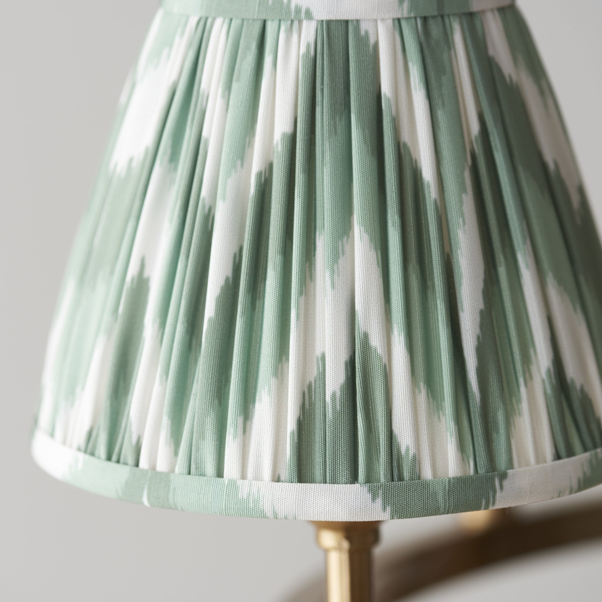 Endon Chester Aged Brass Plate 3 Light Pendant & Zigzag 16cm Cotswold Green Shade
