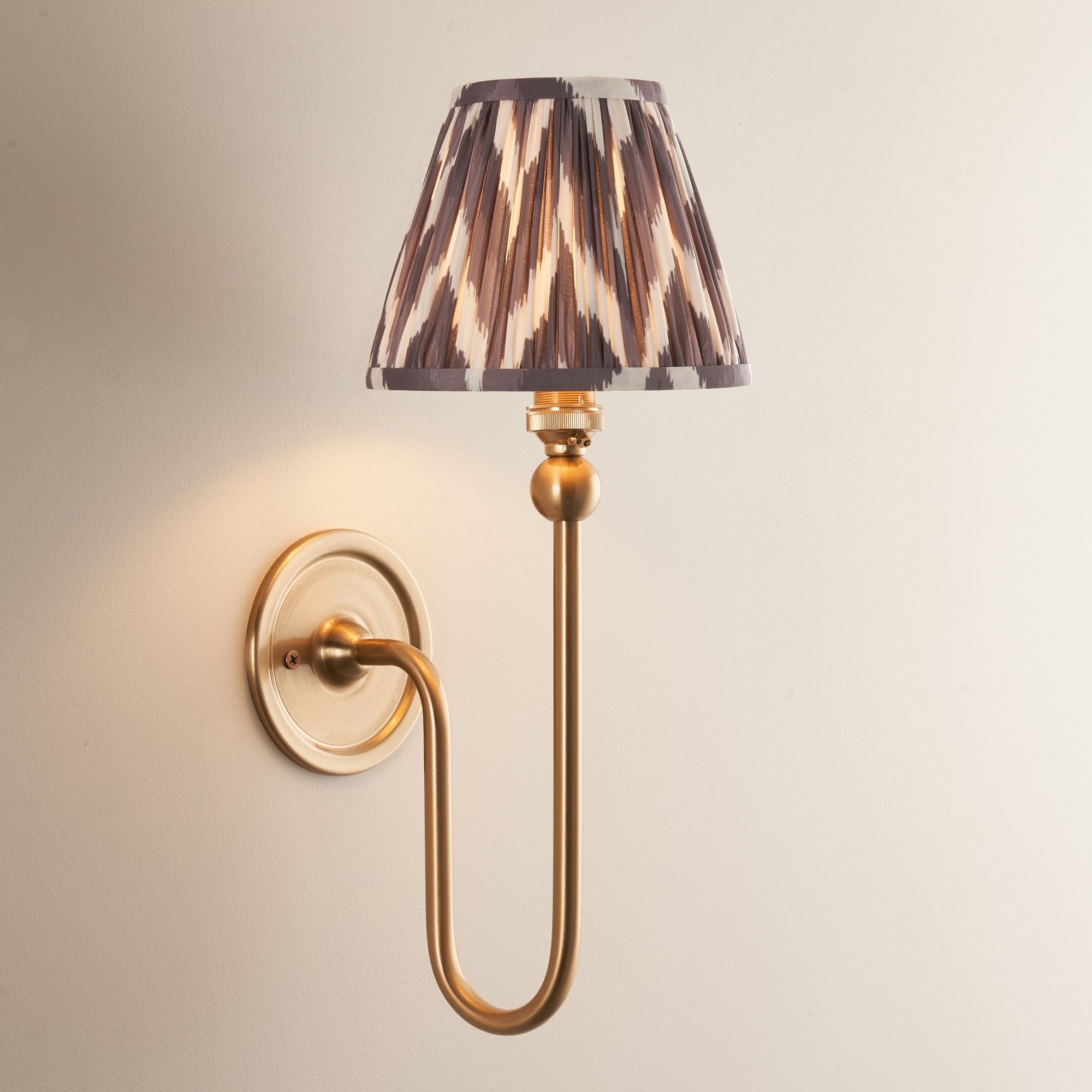 Endon Santiago Wall Light & Zigzag 16cm Pearl Grey Shade