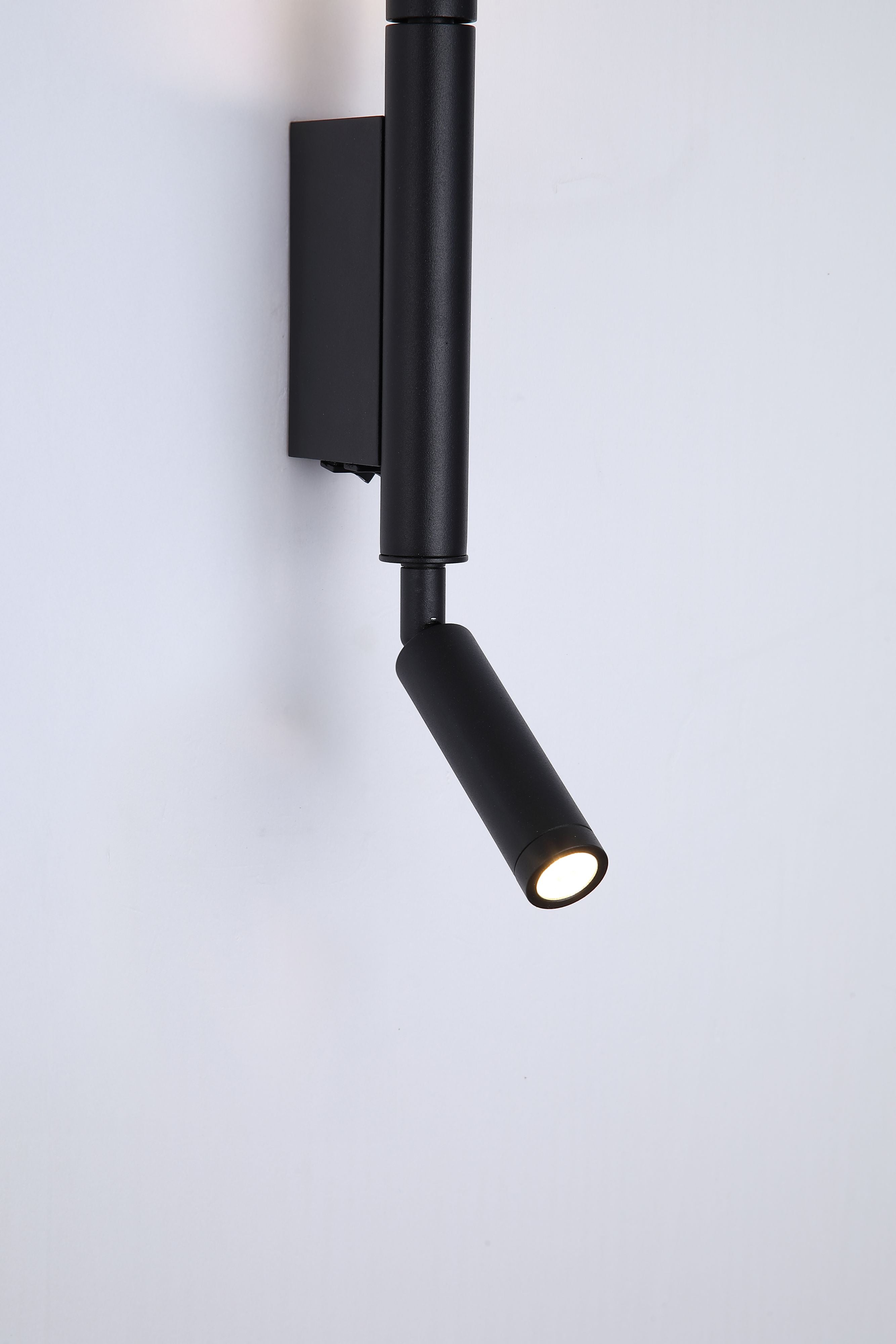Technical line drawing of the Searchlight Architect LED Wall Light with Reading Arm, showing overall height 38.8cm, body width 2.6cm, and a 7.9cm reach with the reading arm extended