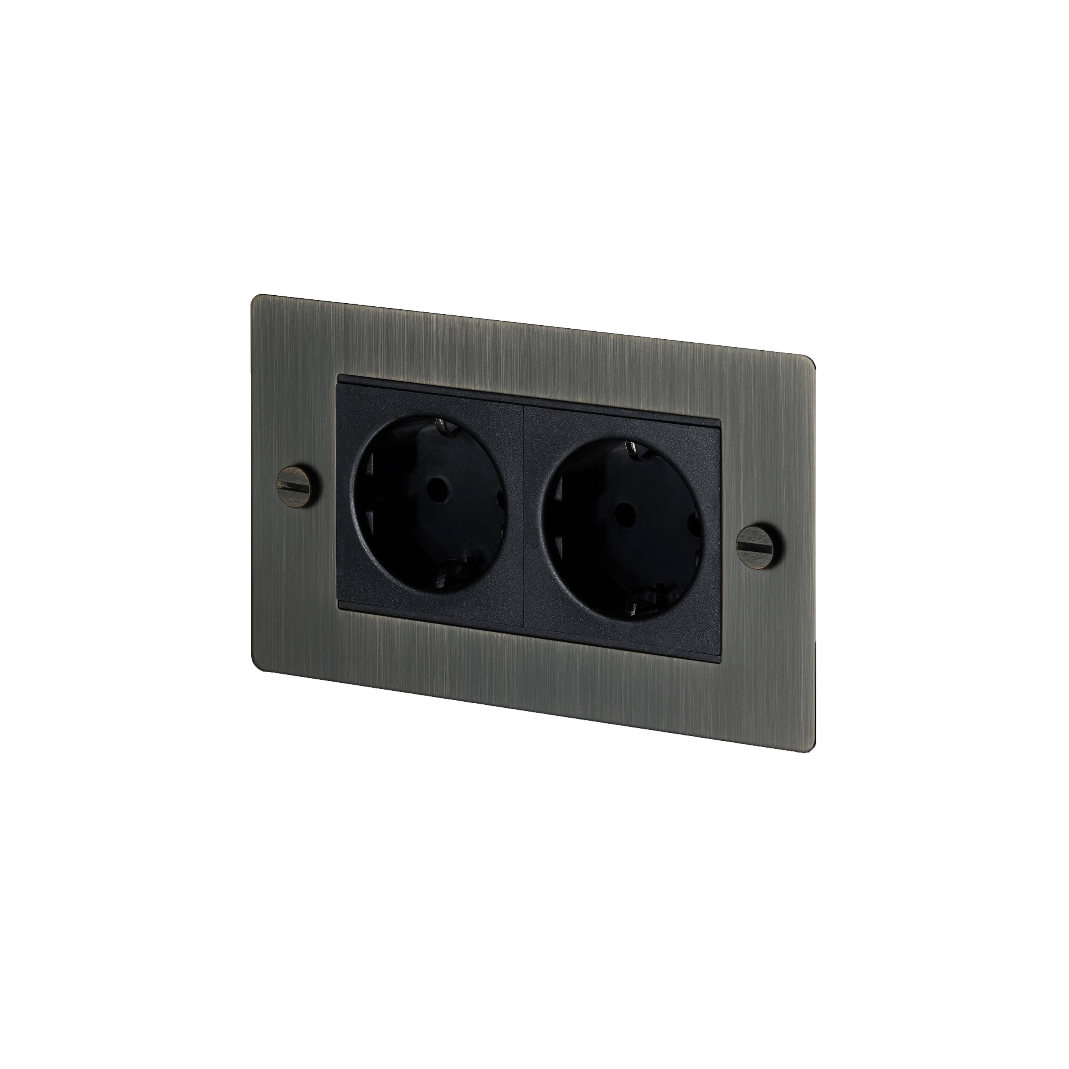 Buster + Punch 2G Euro Socket