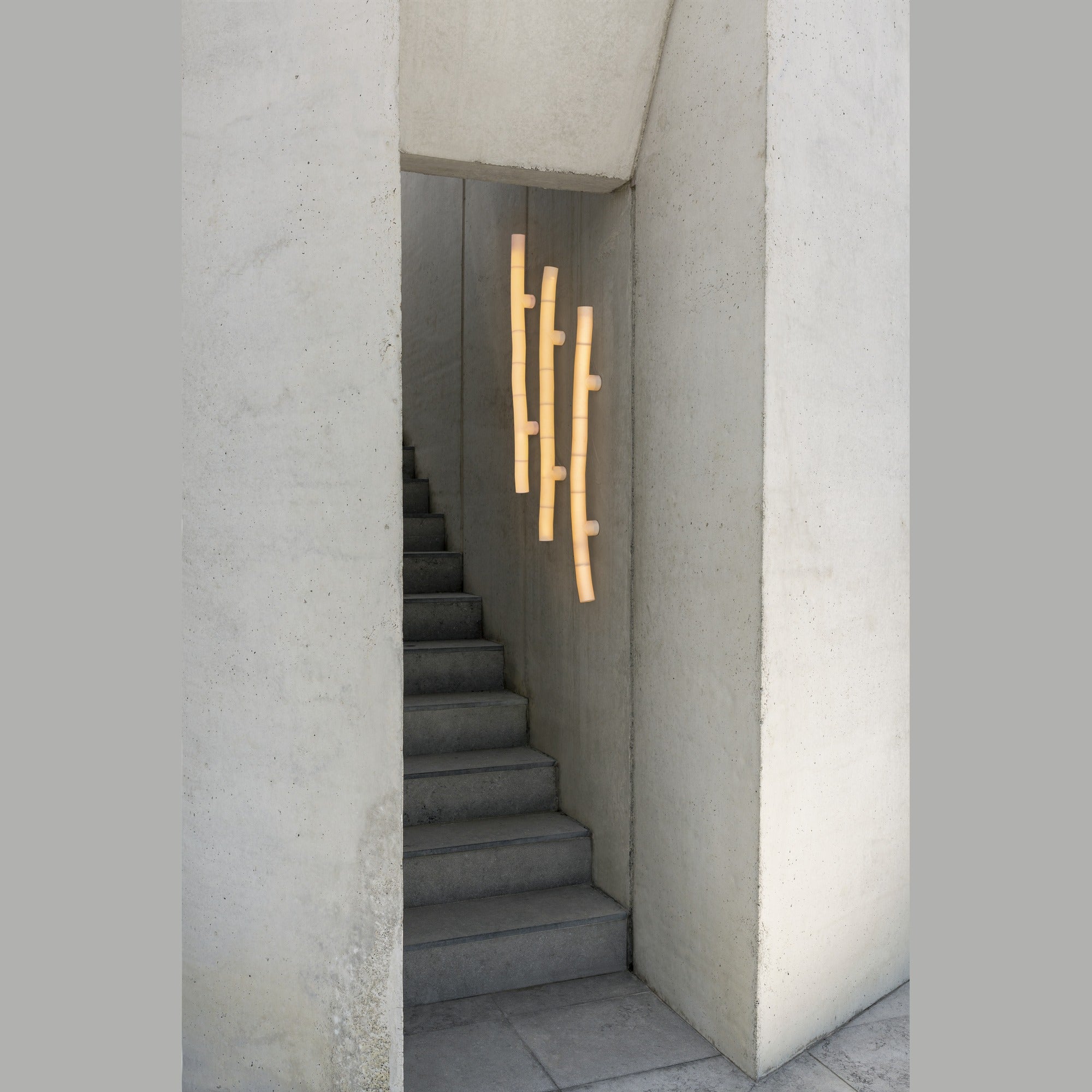 TOOY Tratti 15W Vertical Ceiling or Wall Light