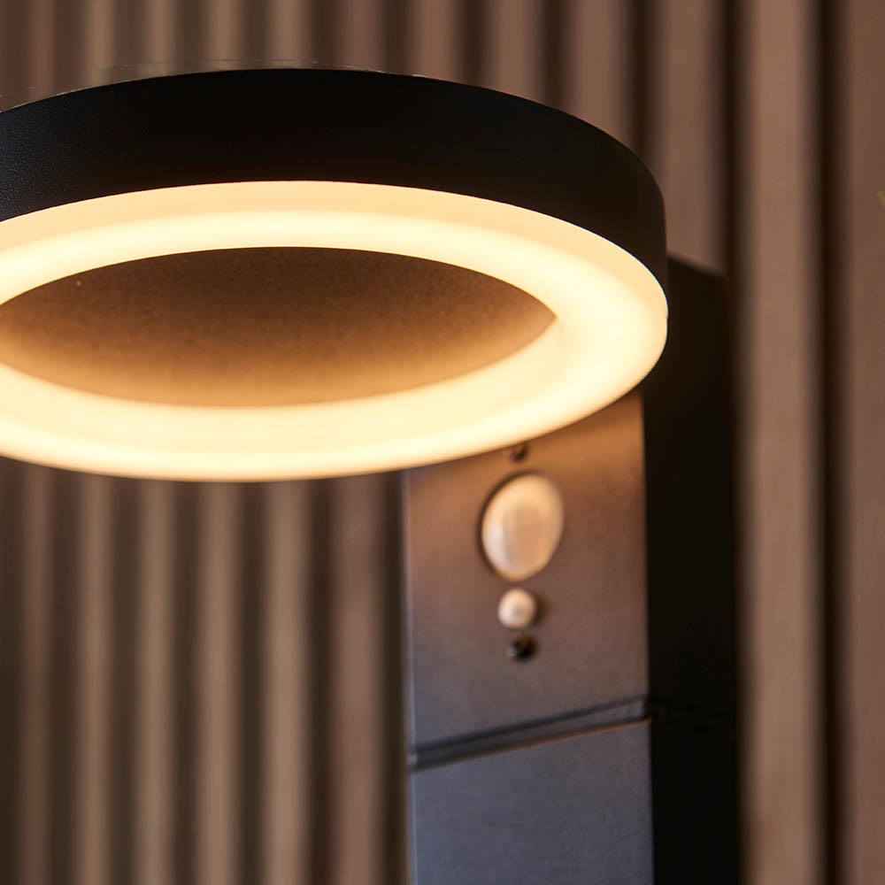 Endon Ebro Single Light Floor Lamp - Photocell And PIR - Solar -  Textured Black & White Pc