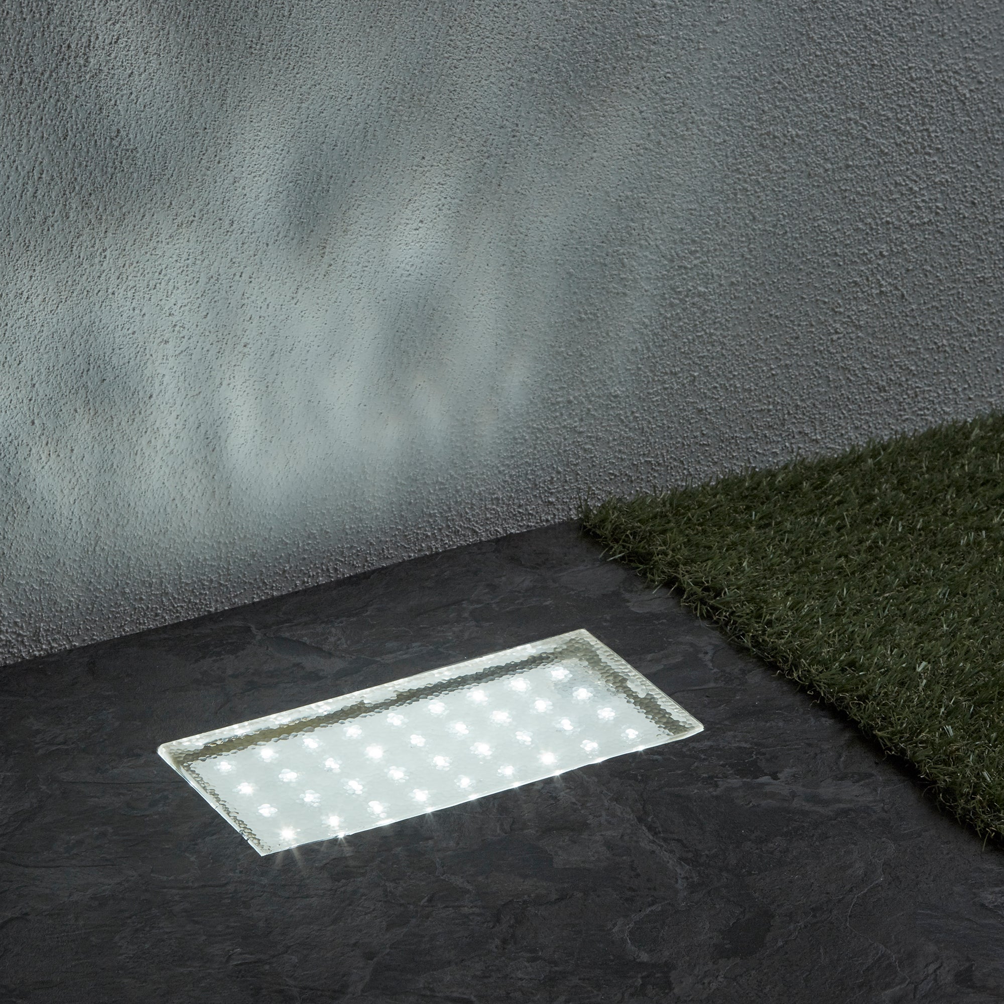 Searchlight Walkover Outdoor Recessed Rectangle - White & Polycarbonate