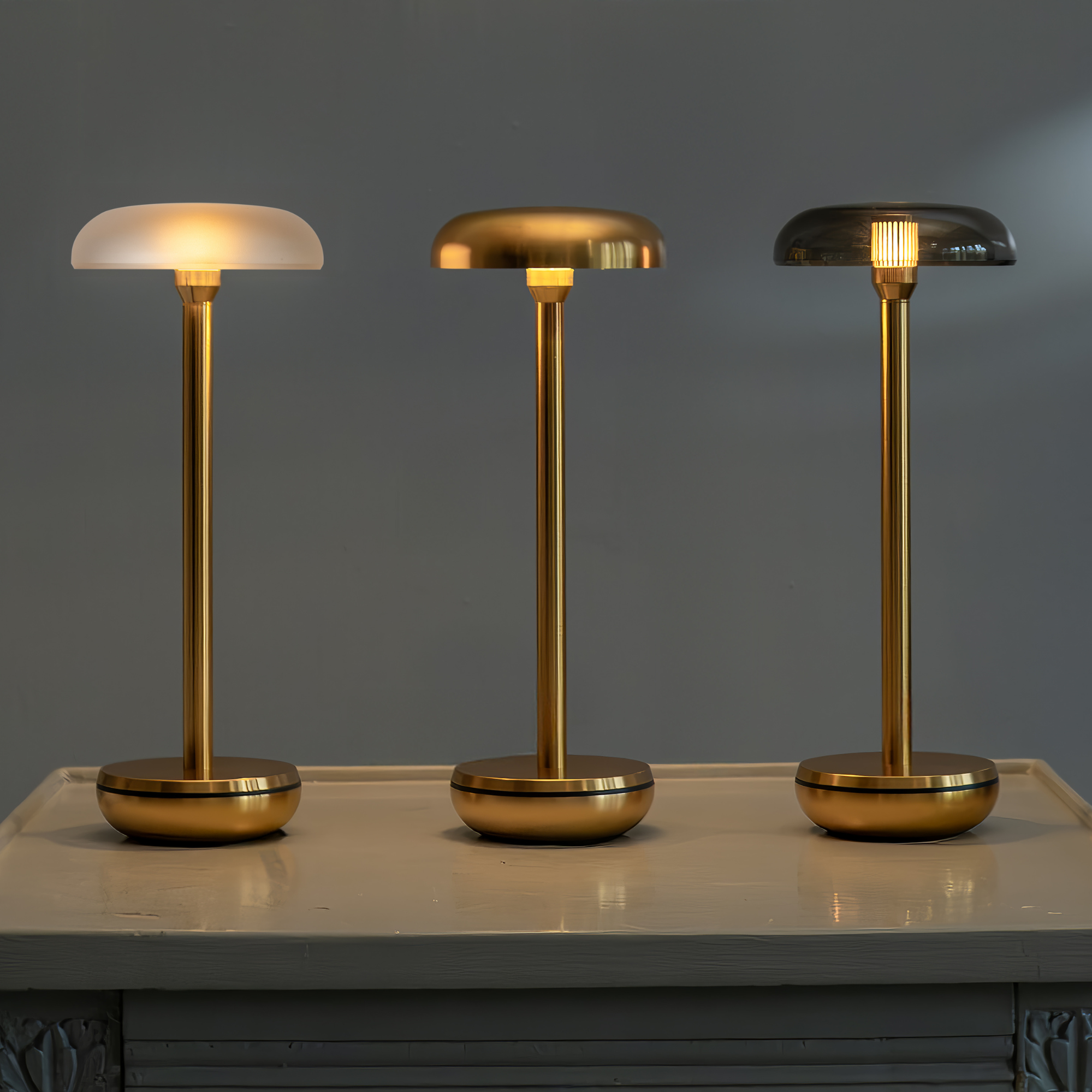 Humble Air Table Light - Gold