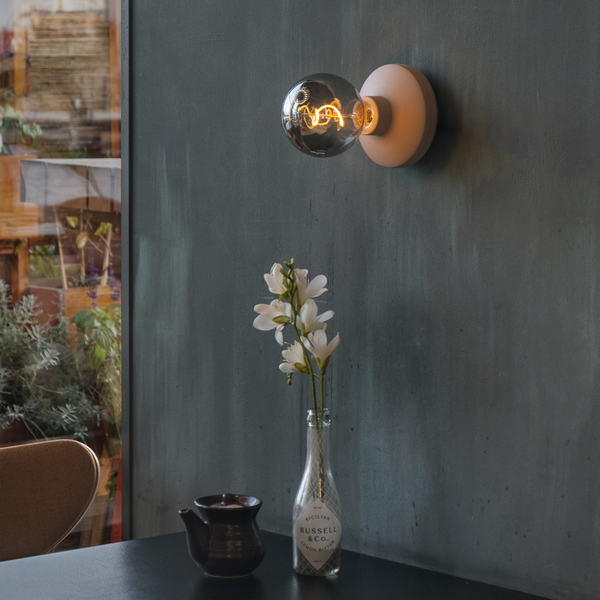 Humble Bee Wall Light - Beige & Smoked Bulb