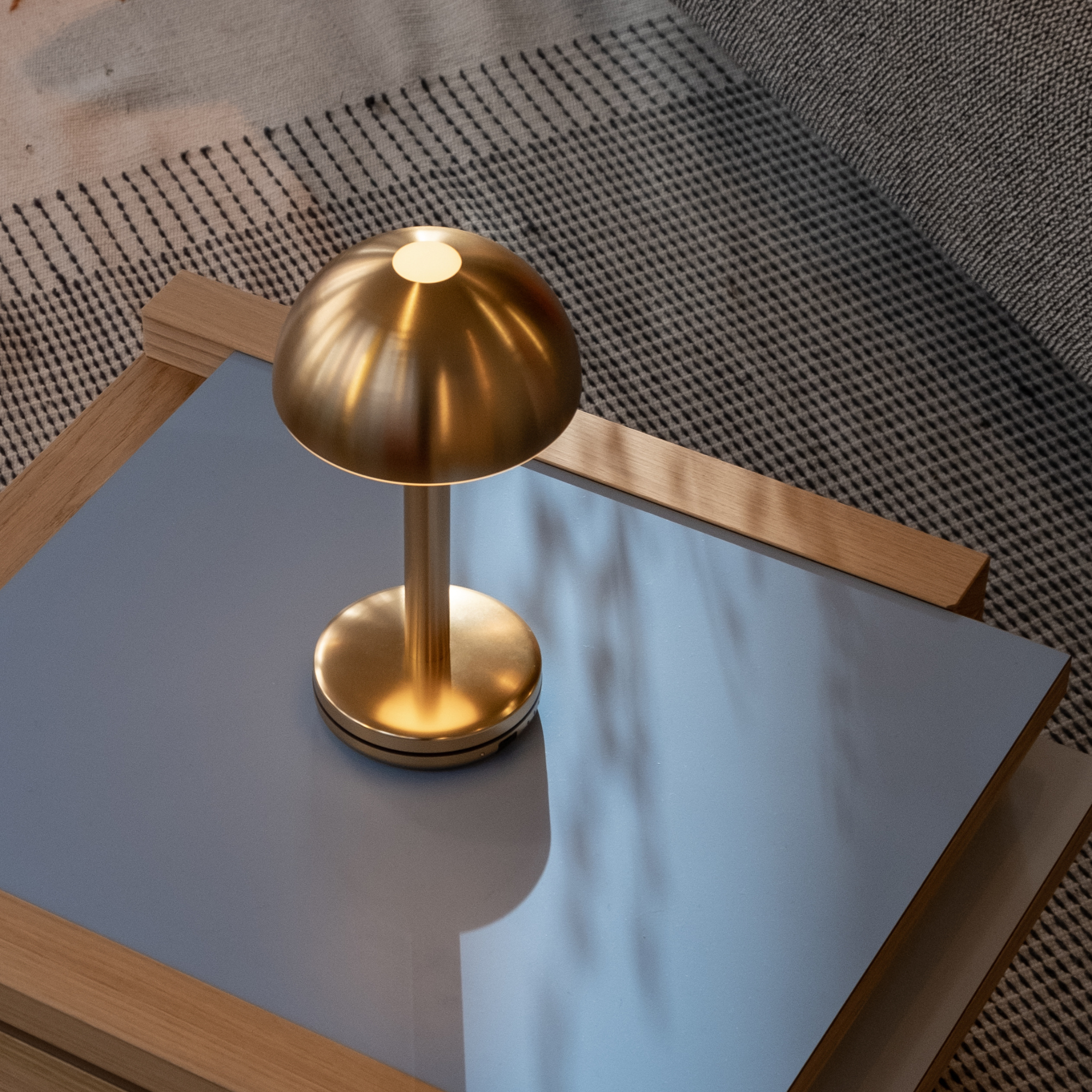 Humble Bug Table Light - Gold