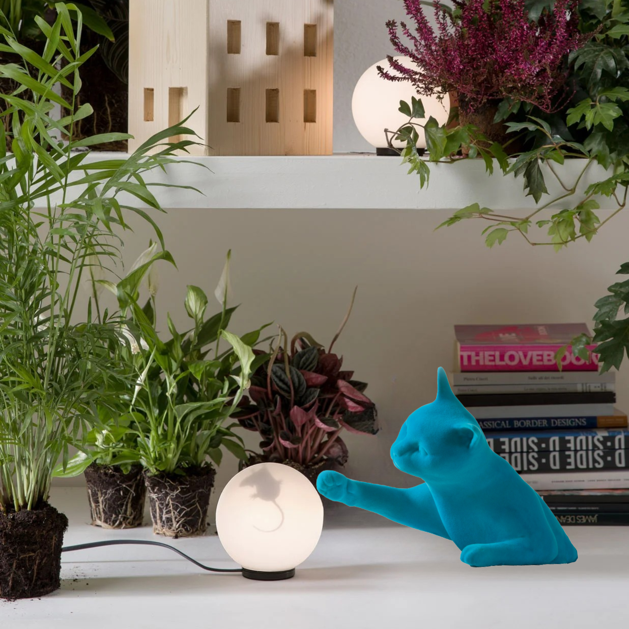 Karman Maoo Cat Table Lamp - Light Blue Velvet