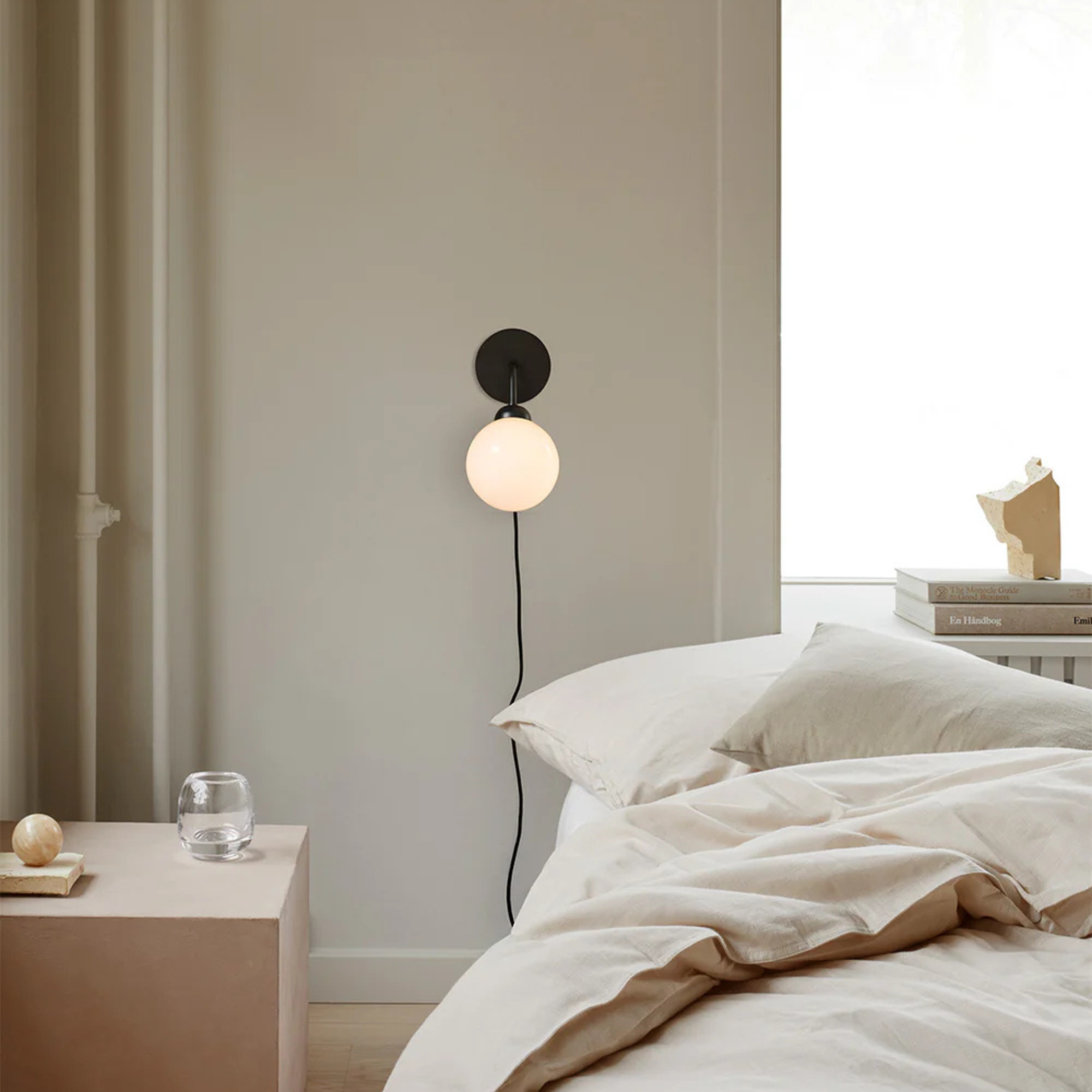 Nuura Apiales Wall Light - Satin Black & Opal Glass