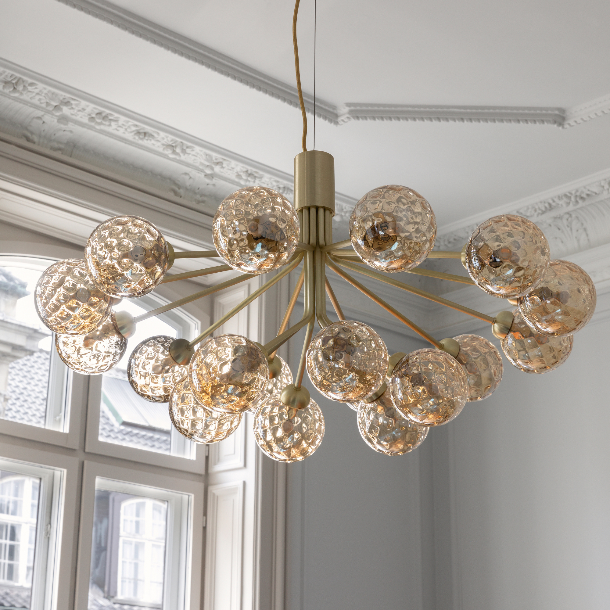 Nuura Apiales 18 Light Chandelier - Brushed Brass & Optic Gold Glass