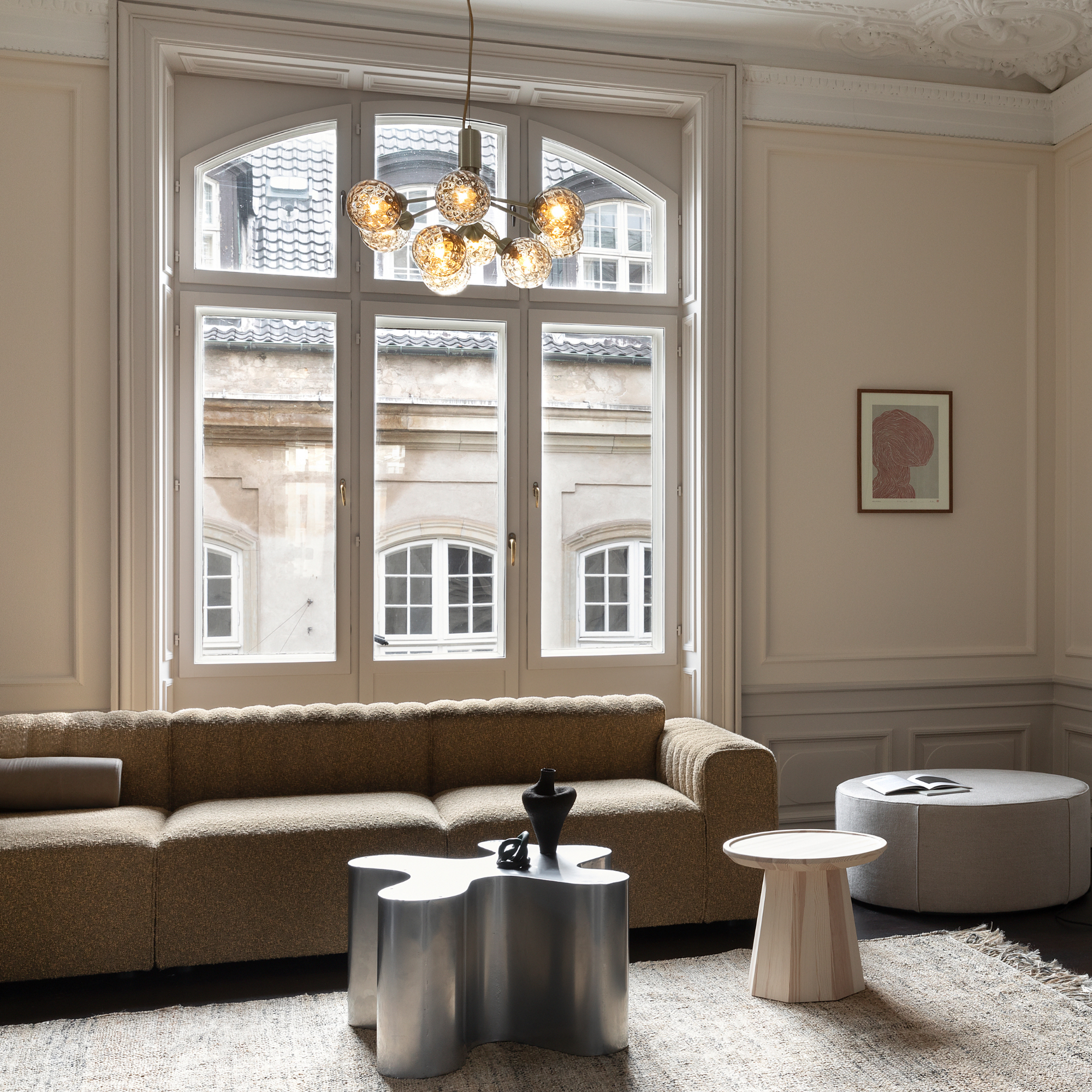 Nuura Apiales 9 Light Chandelier - Brushed Brass & Optic Gold Glass