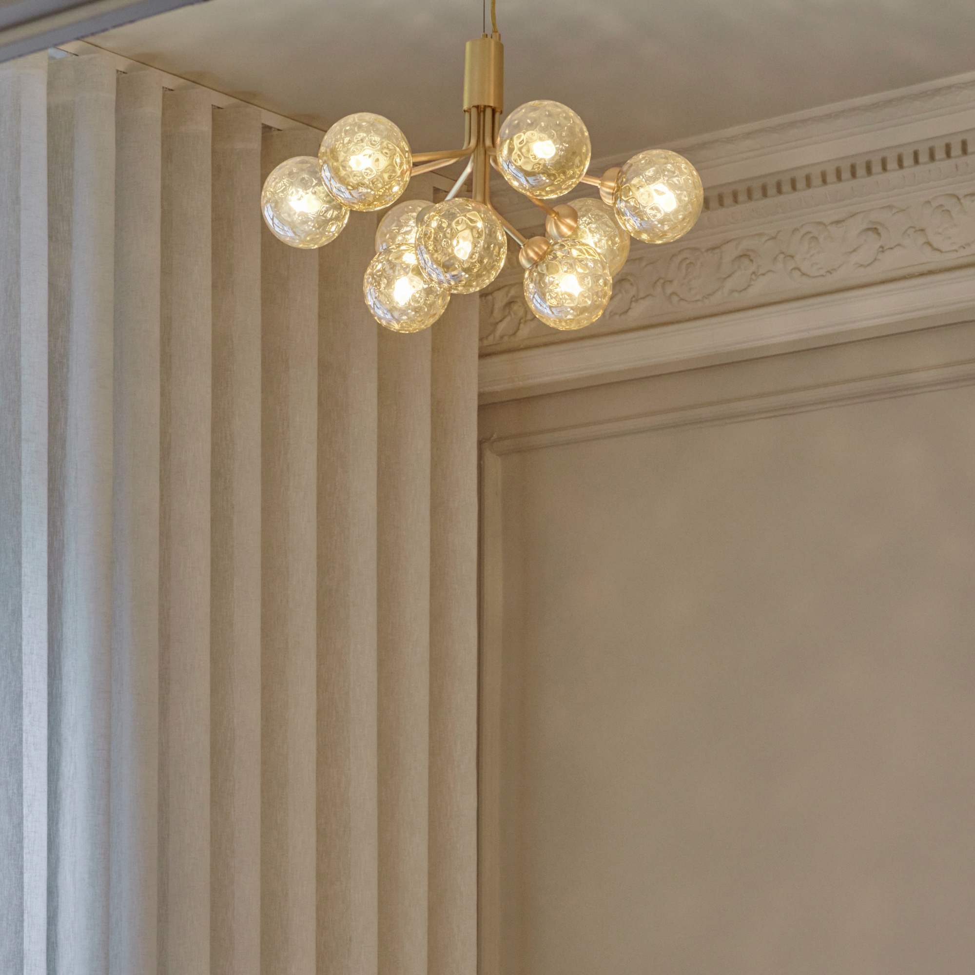 Nuura Apiales 9 Light Chandelier - Brushed Brass & Optic Gold Glass