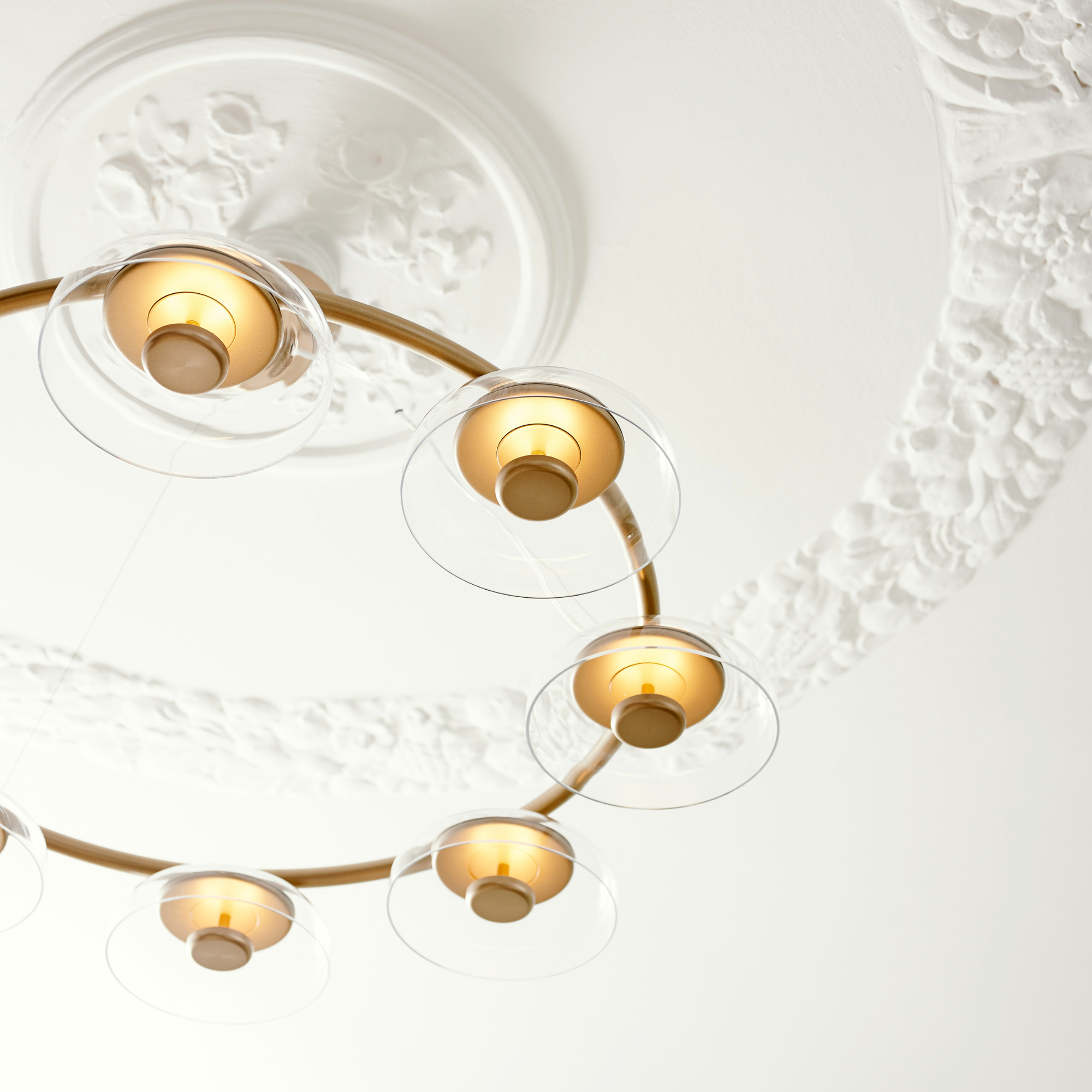Nuura Blossi 8 Light Chandelier - Nordic Gold & Clear Glass