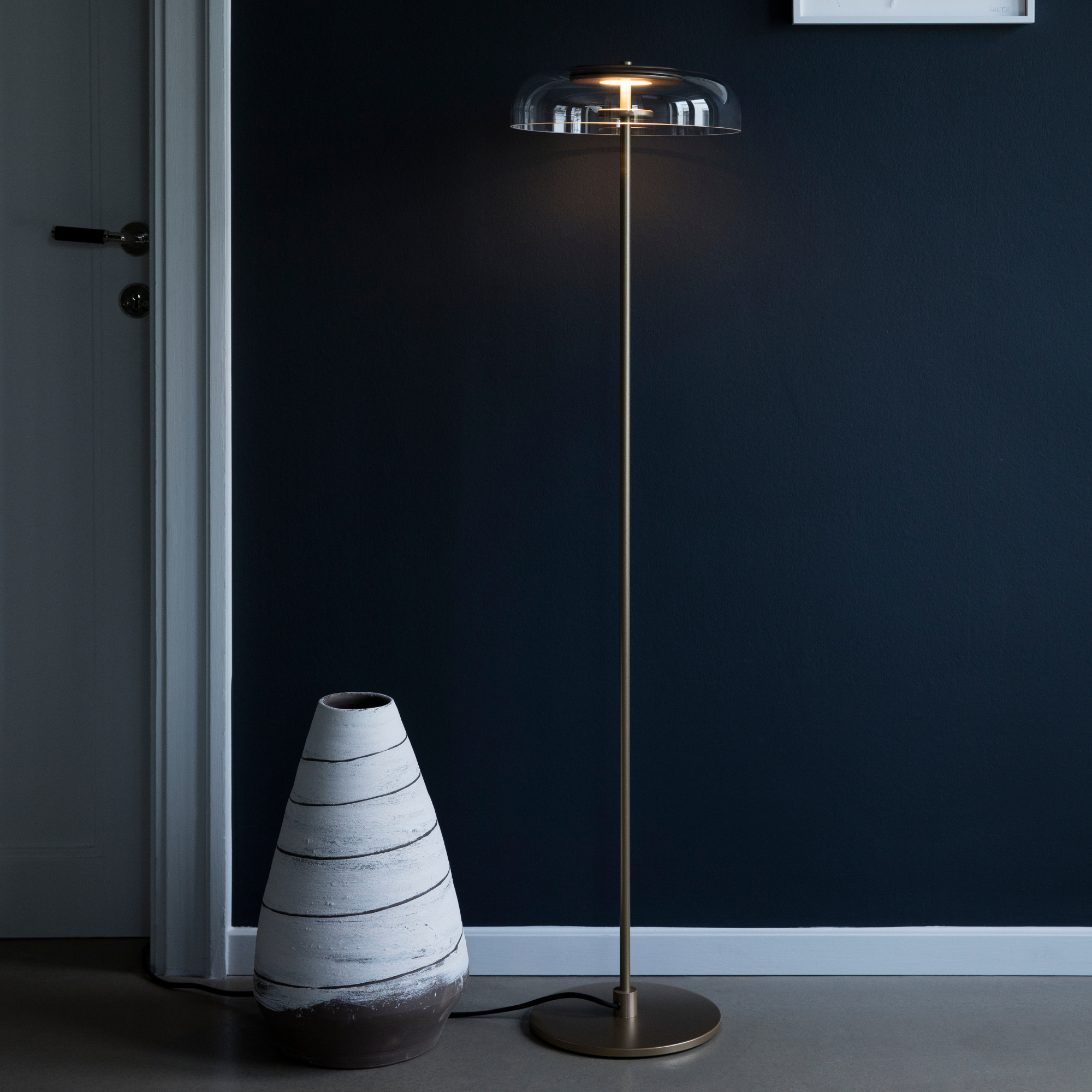 Nuura Blossi Floor Lamp - Nordic Gold & Clear Glass