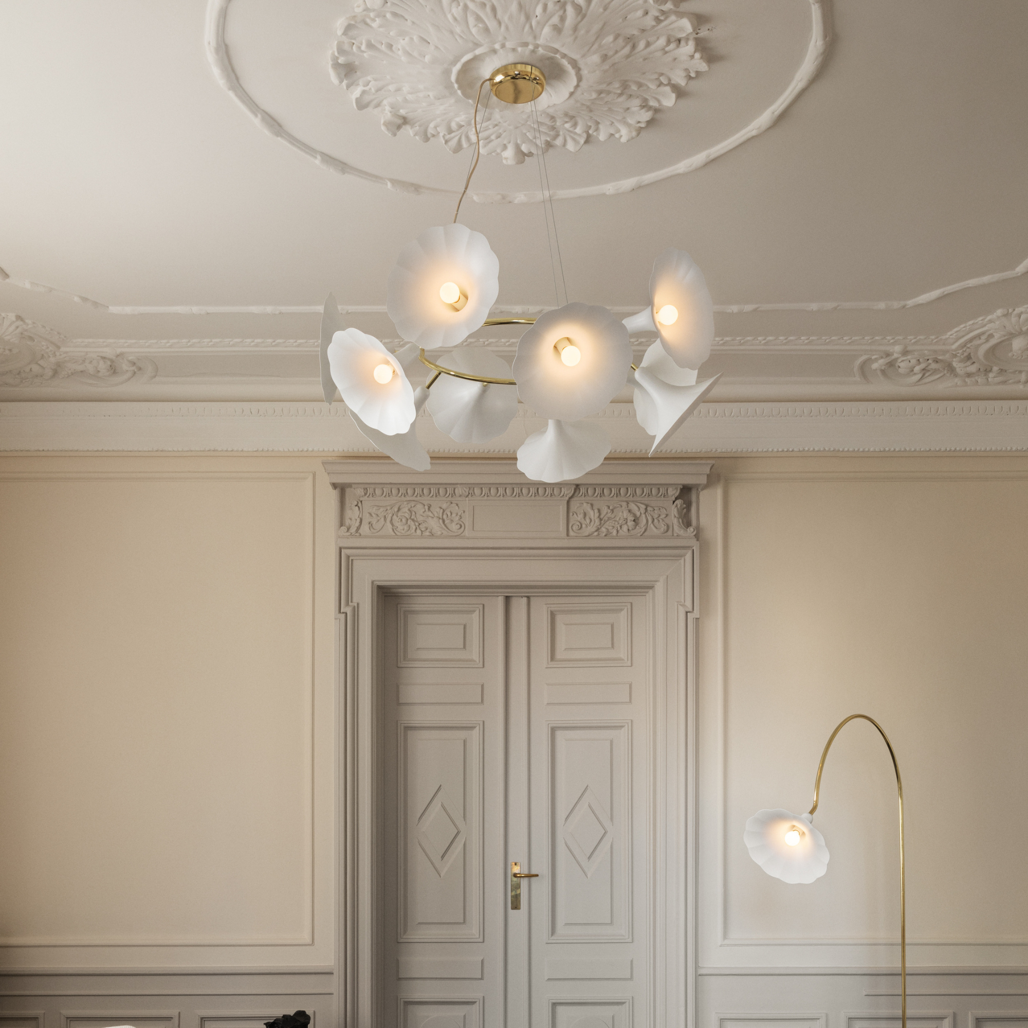 Nuura Petalii 10 Light Chandelier - White & Polished Brass