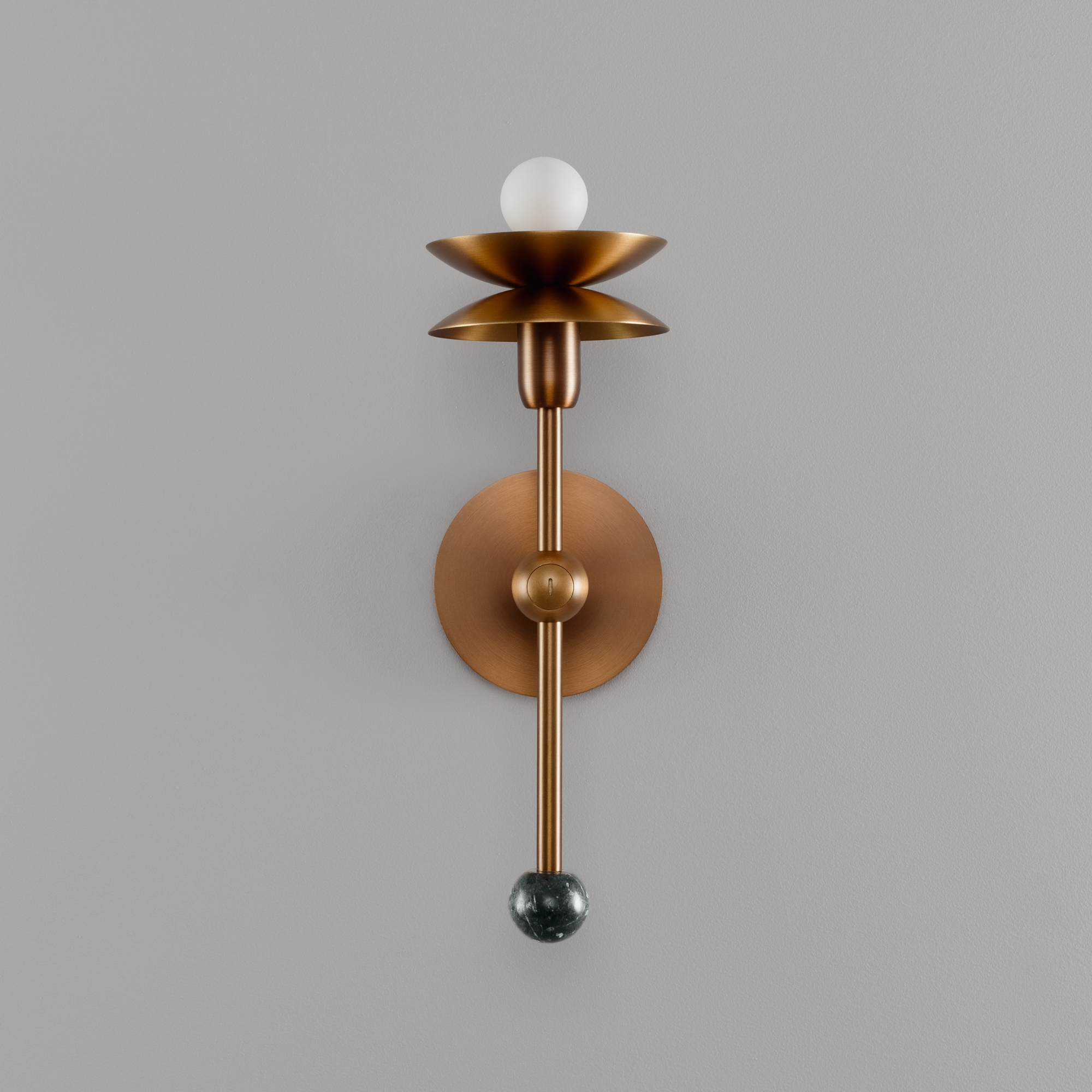 Schwung Babylon Single Wall Sconce Light