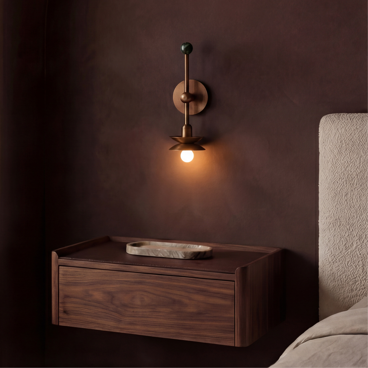 Schwung Babylon Single Wall Sconce Light