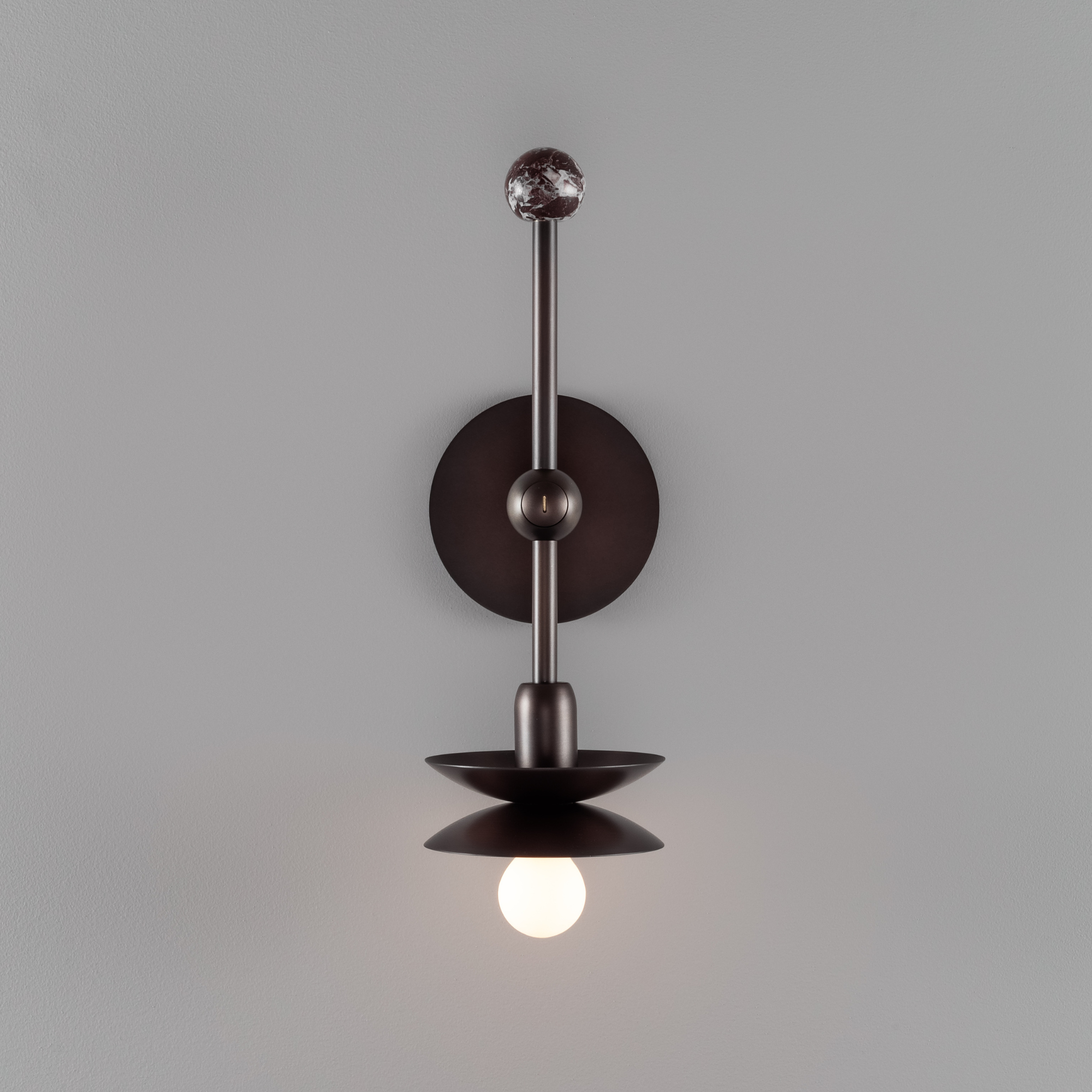 Schwung Babylon Single Wall Sconce Light