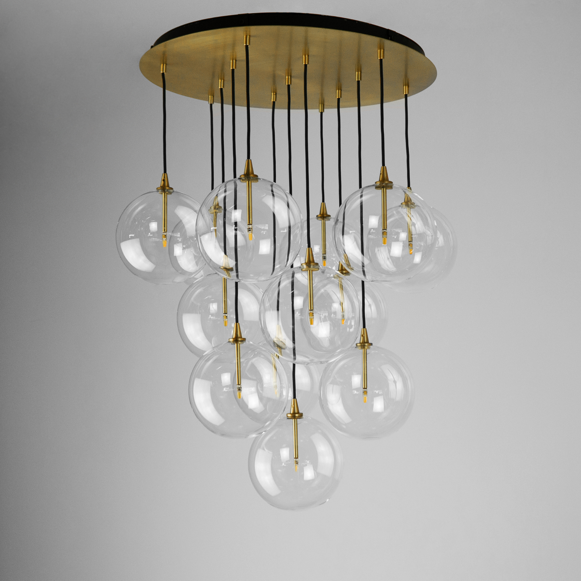 Schwung Cluster 13 Light Chandelier - Transparent Glass