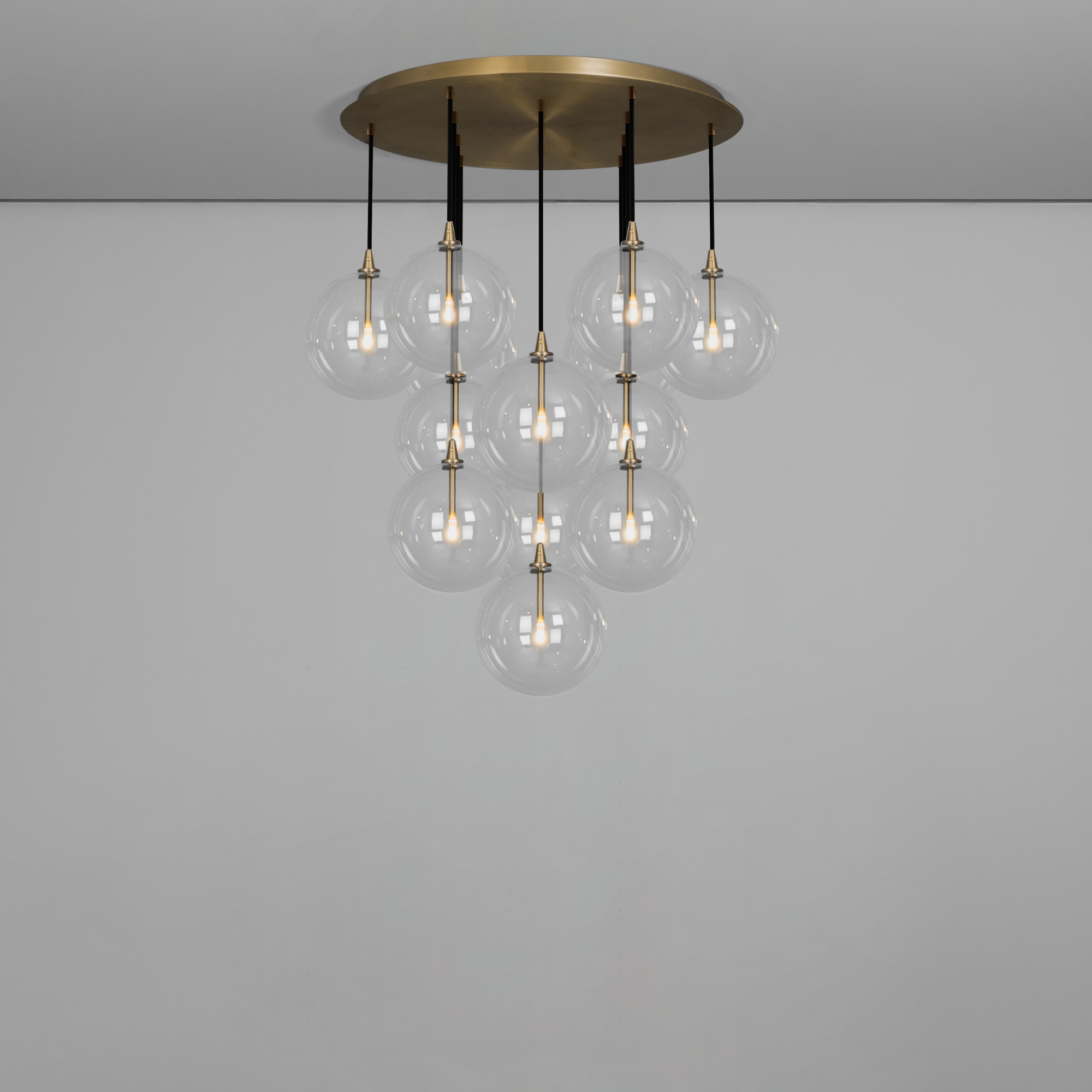 Schwung Cluster 13 Light Chandelier - Transparent Glass