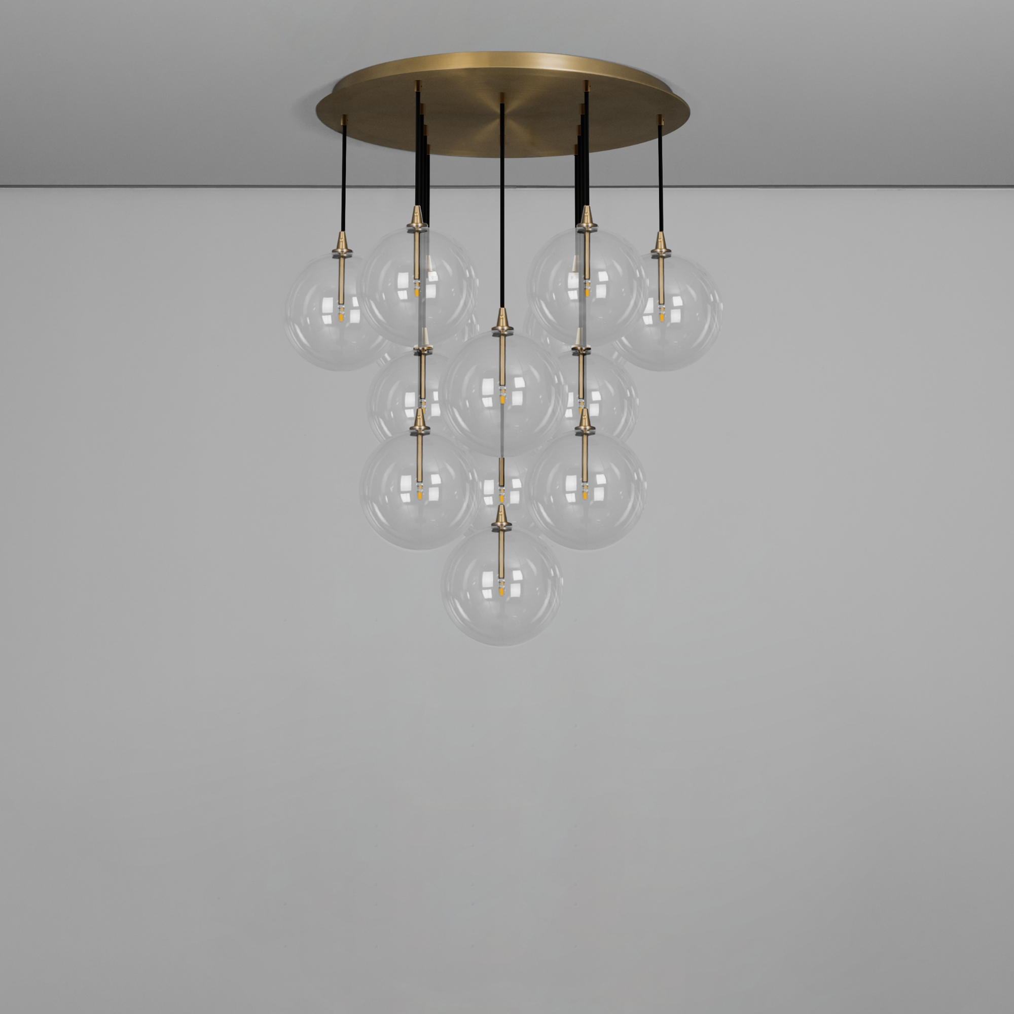 Schwung Cluster 13 Light Chandelier - Transparent Glass