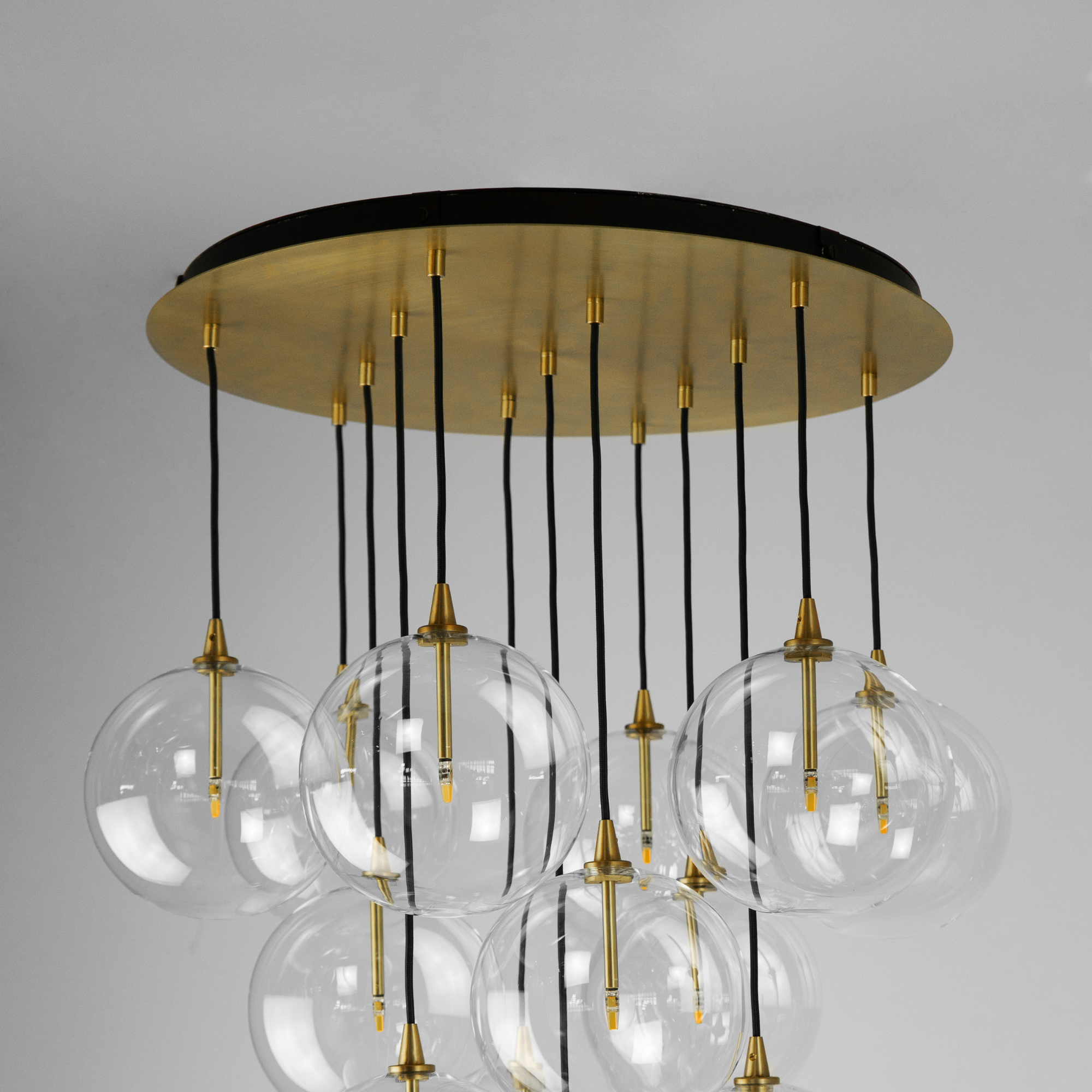 Schwung Cluster 13 Light Chandelier - Transparent Glass