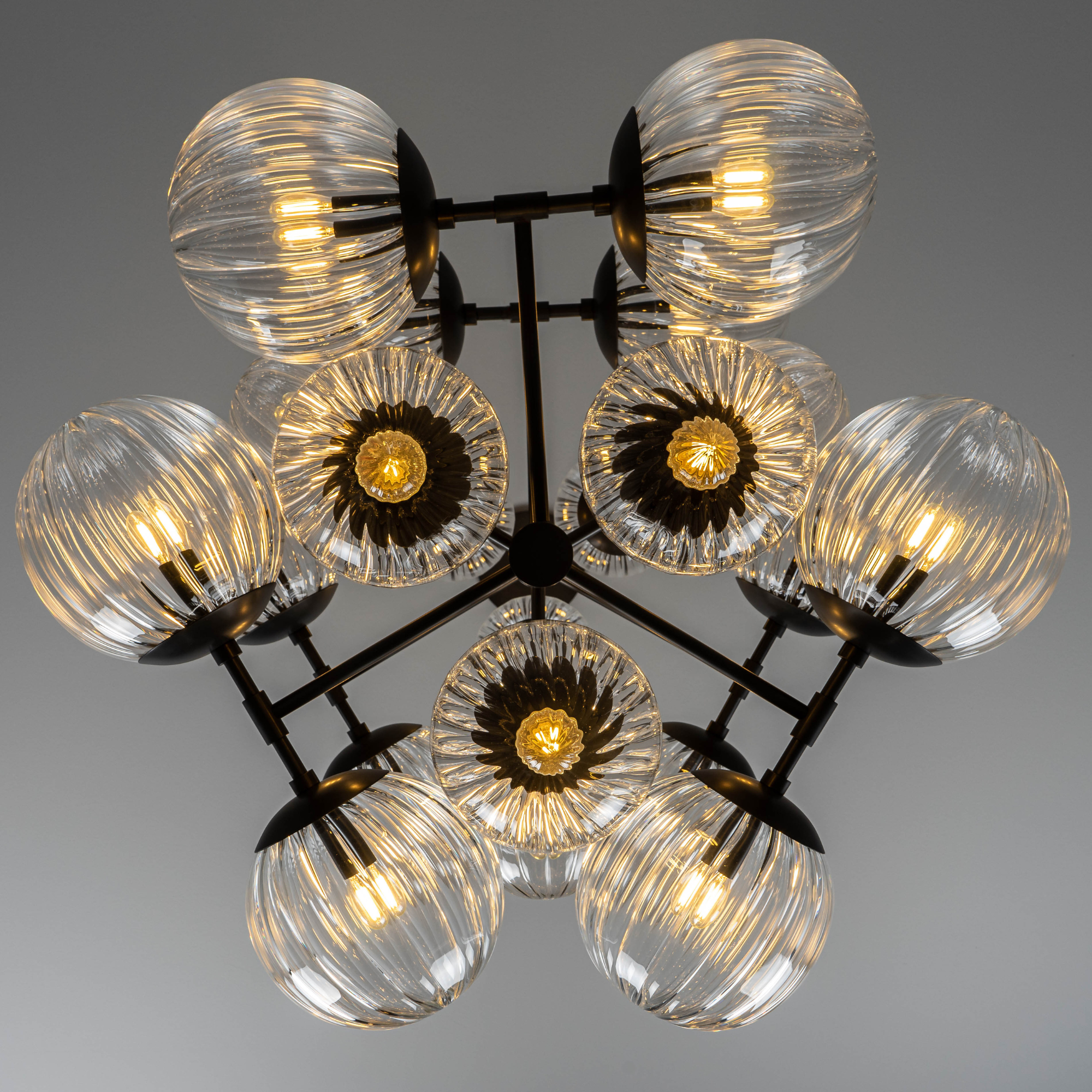 Schwung Glow 21 Light Chandelier - Dries Ribbon Glass