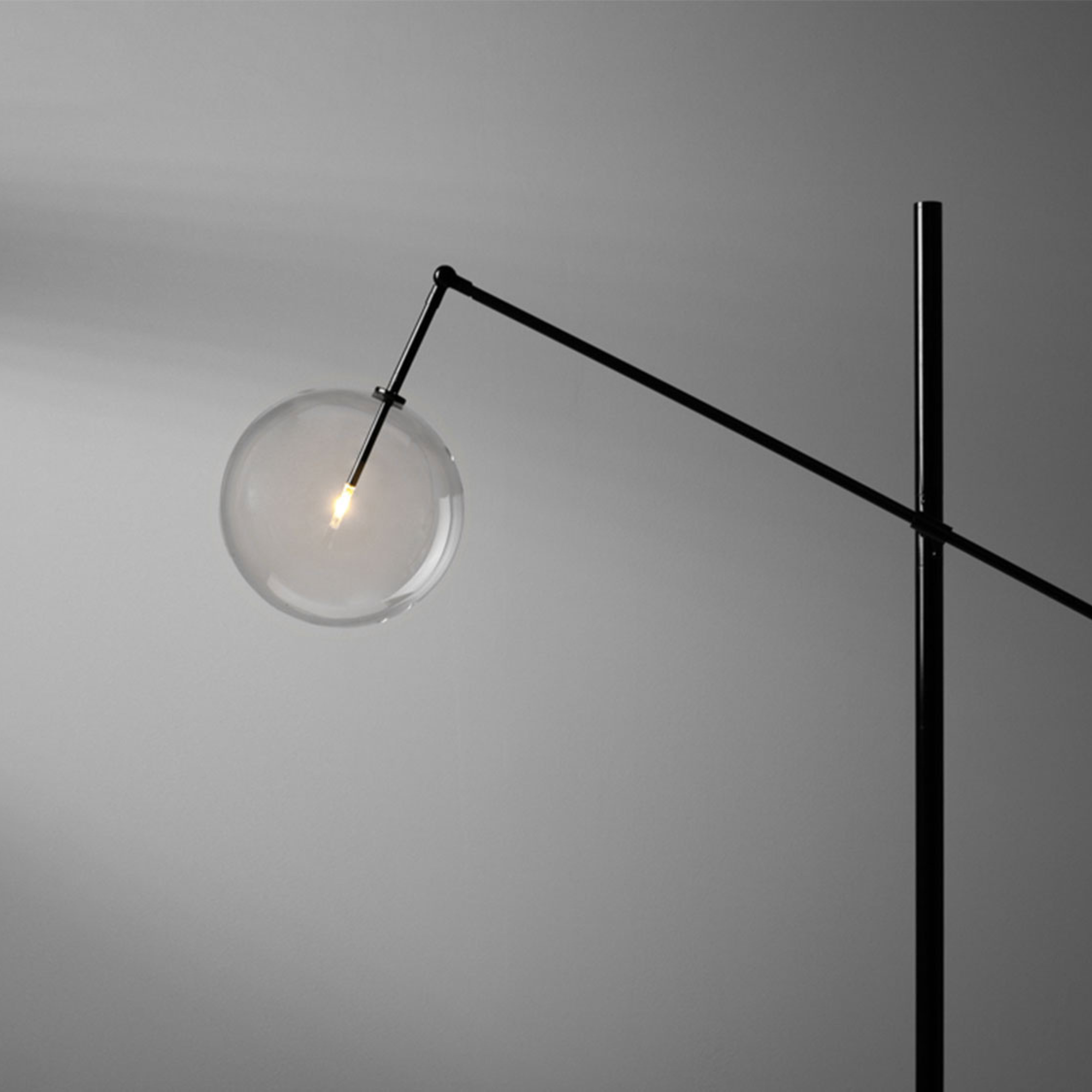Schwung Milan Table Lamp - Transparent Glass