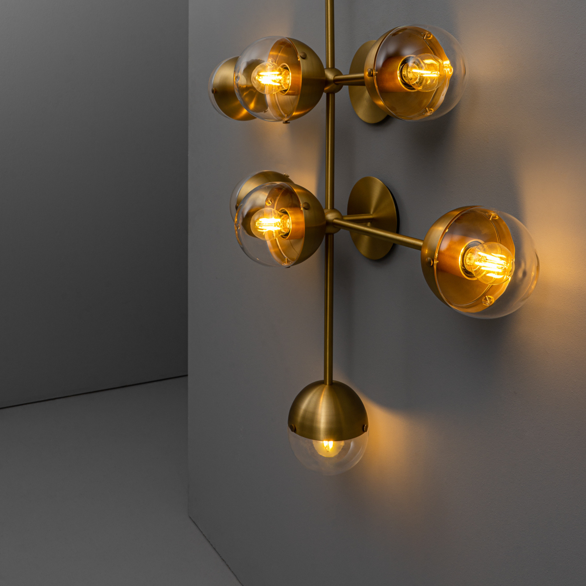 Schwung Molecule 8 Light Flush/Wall Sconce Light - Transparent Glass