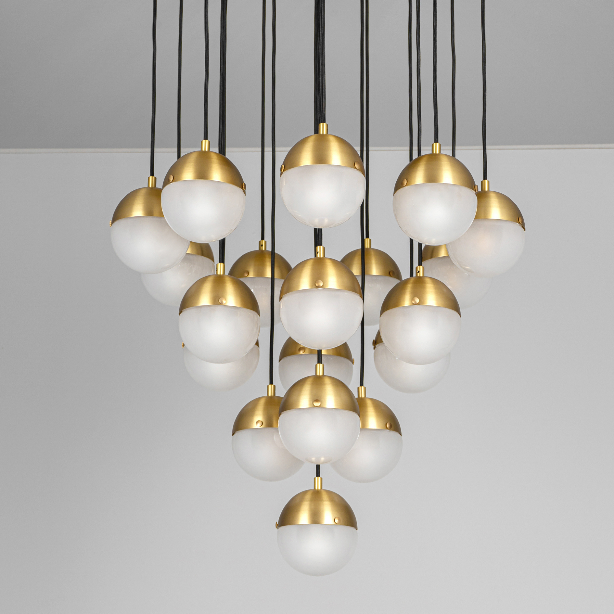 Schwung Molecule Cluster 19 Light Chandelier - Frosted Glass
