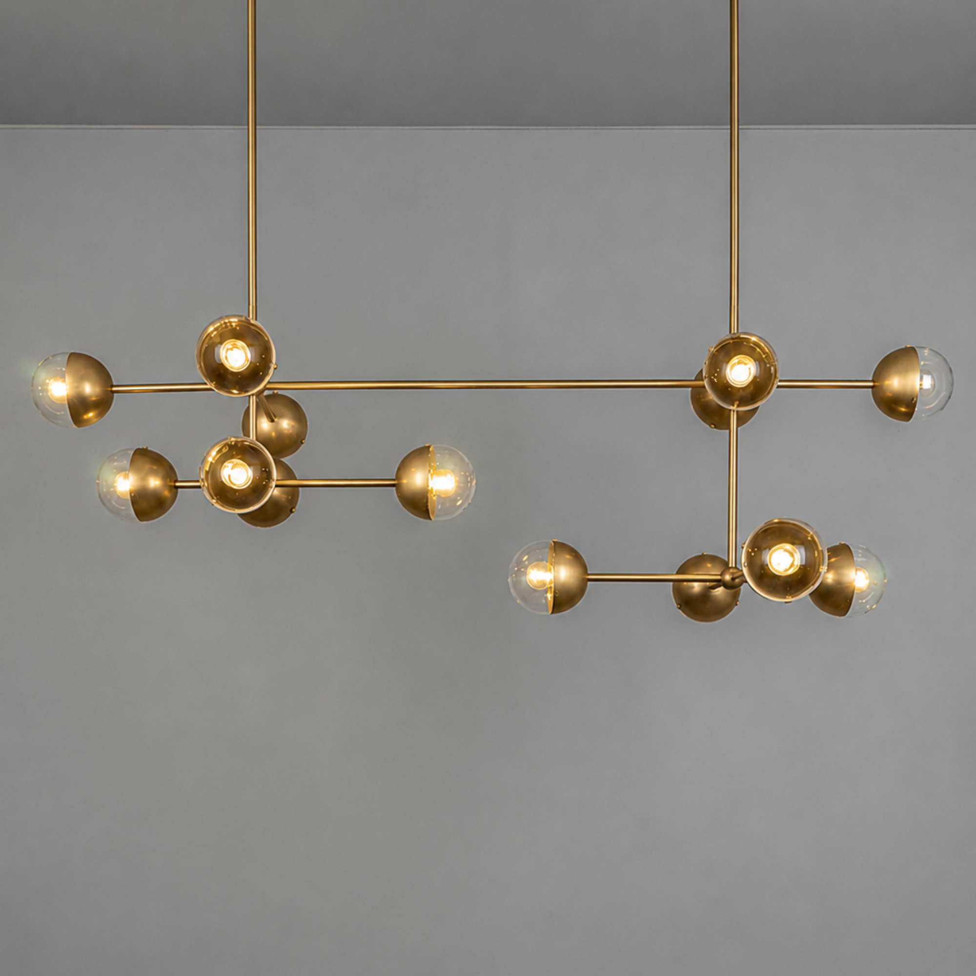 Schwung Molecule Linear 14 Light Chandelier - Transparent Glass