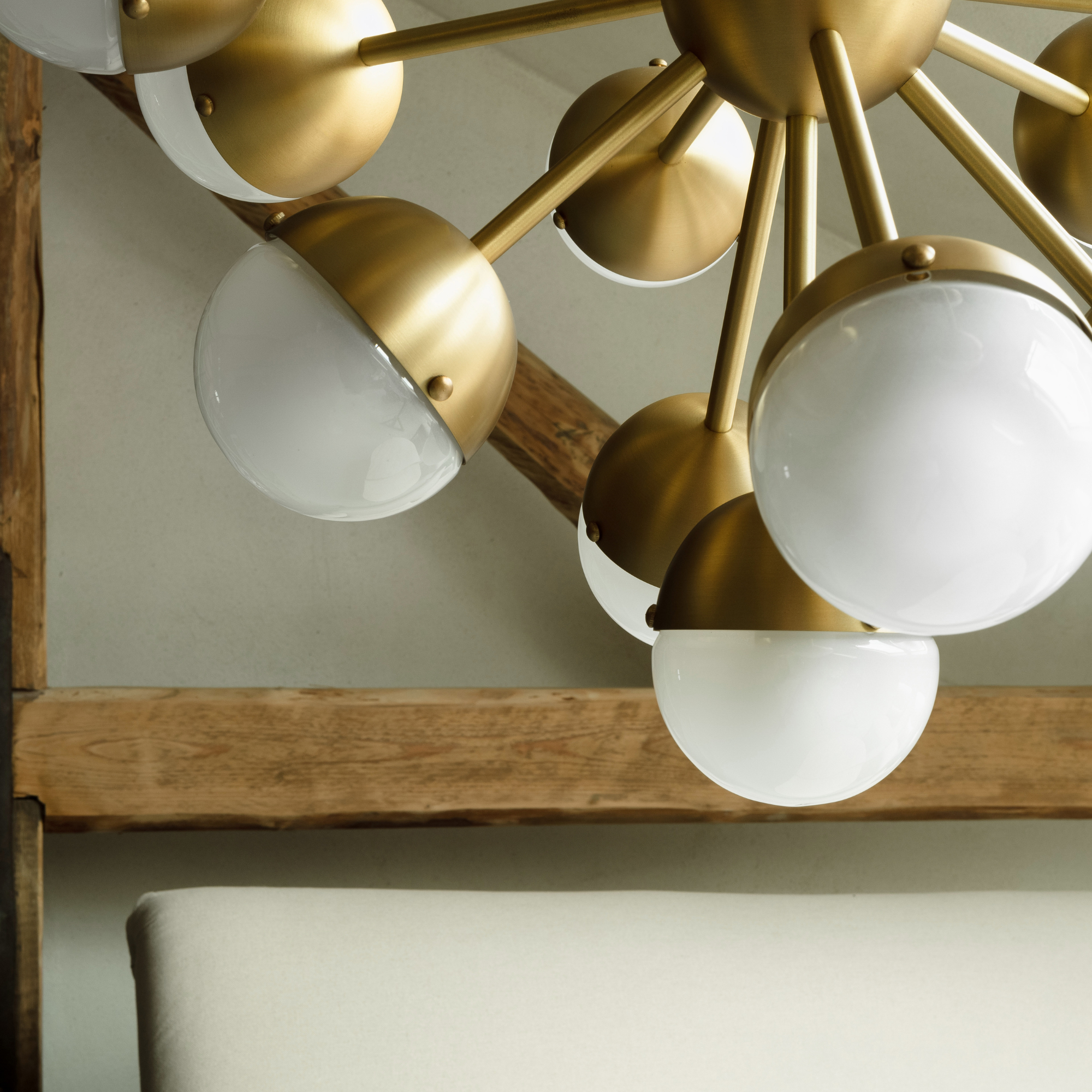 Schwung Molecule Spark Oval 17 Light Chandelier - Frosted Glass