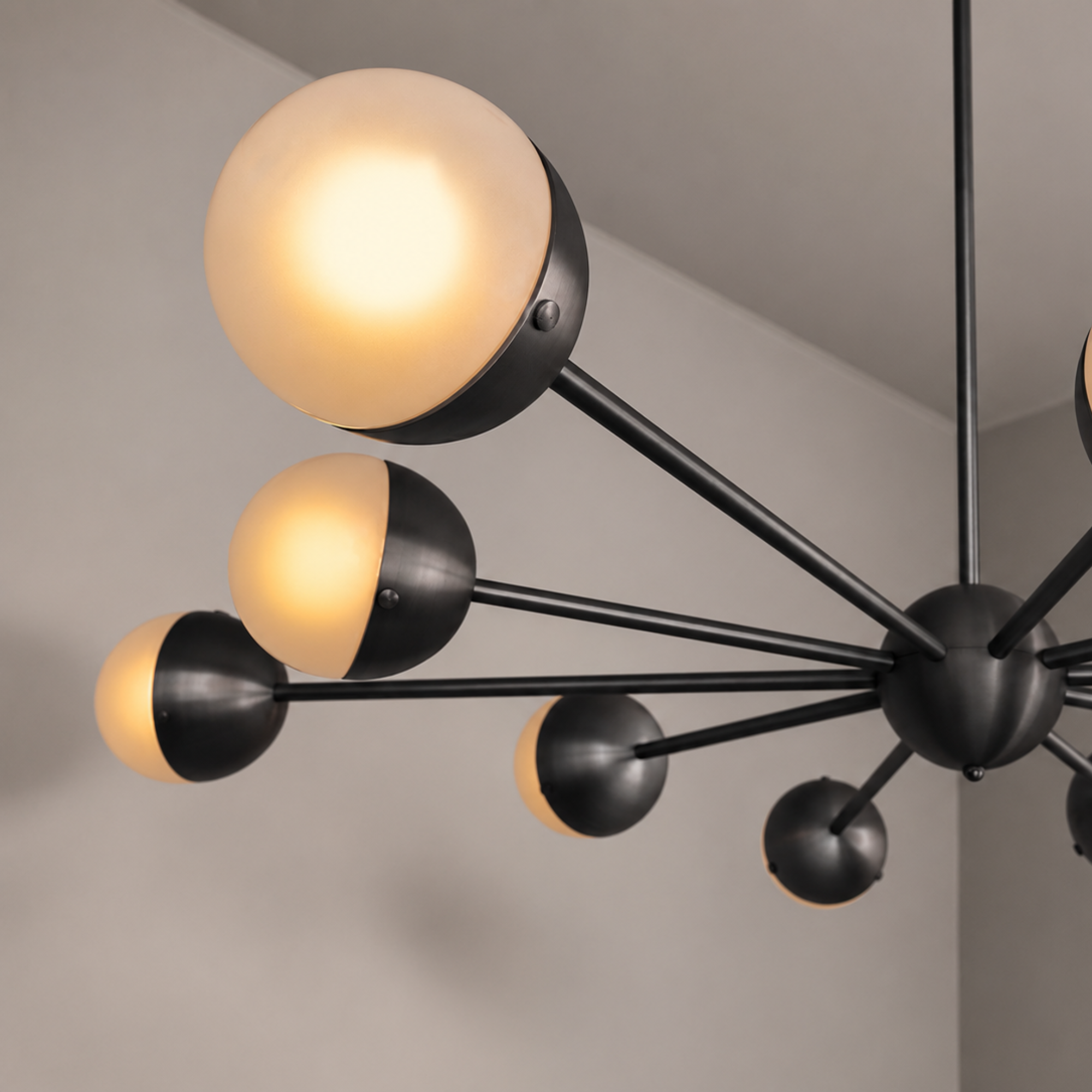 Schwung Molecule Spark Round 10 Light Chandelier - Frosted Glass