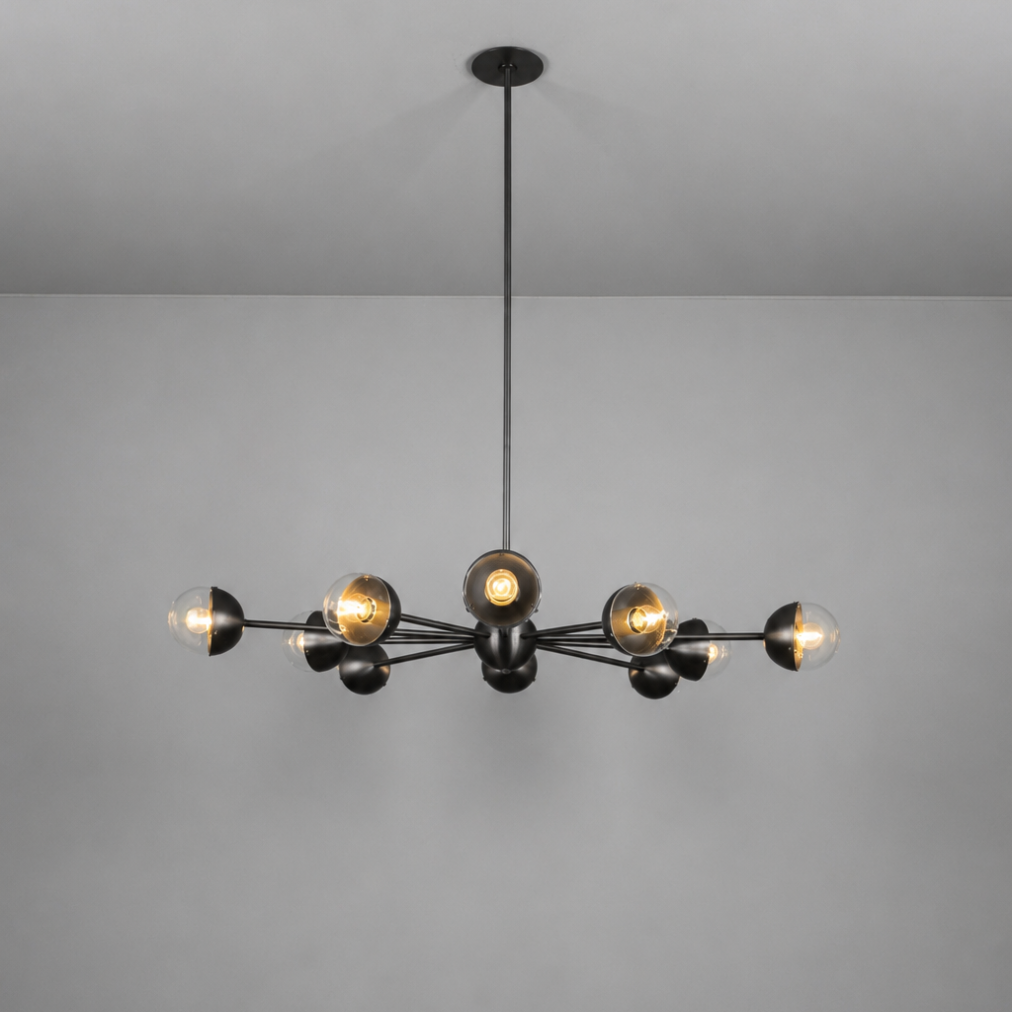 Schwung Molecule Spark Round 10 Light Chandelier - Transparent Glass