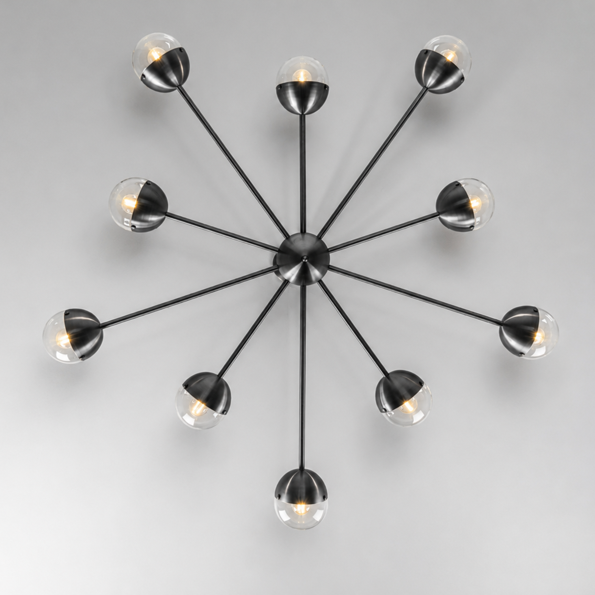 Schwung Molecule Spark Round 10 Light Chandelier - Transparent Glass