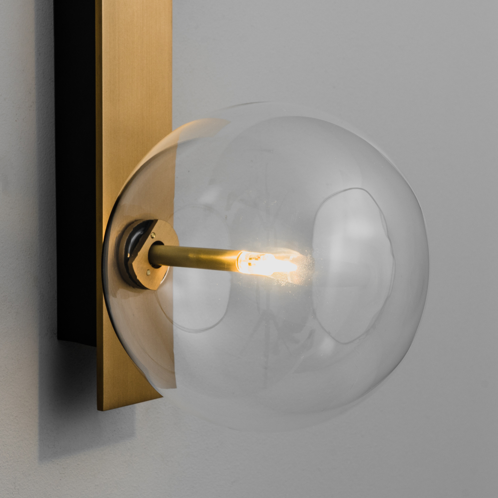 Schwung Oslo Dual Wall Sconce Light - Transparent Glass