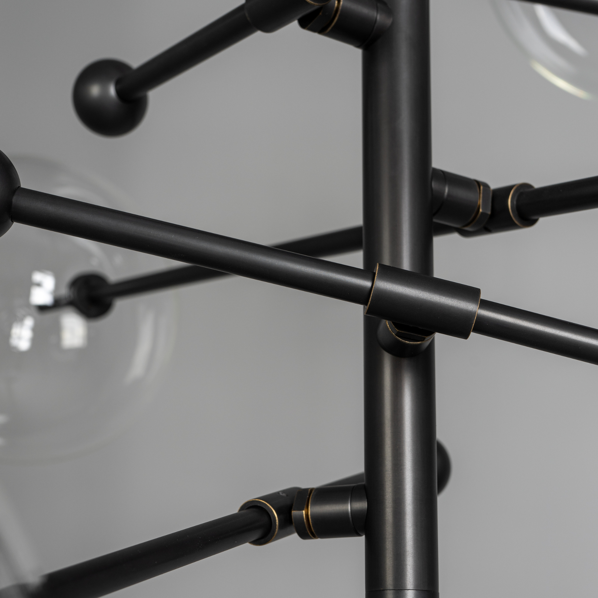 Schwung RD15 6 Arms Chandelier - Transparent Glass