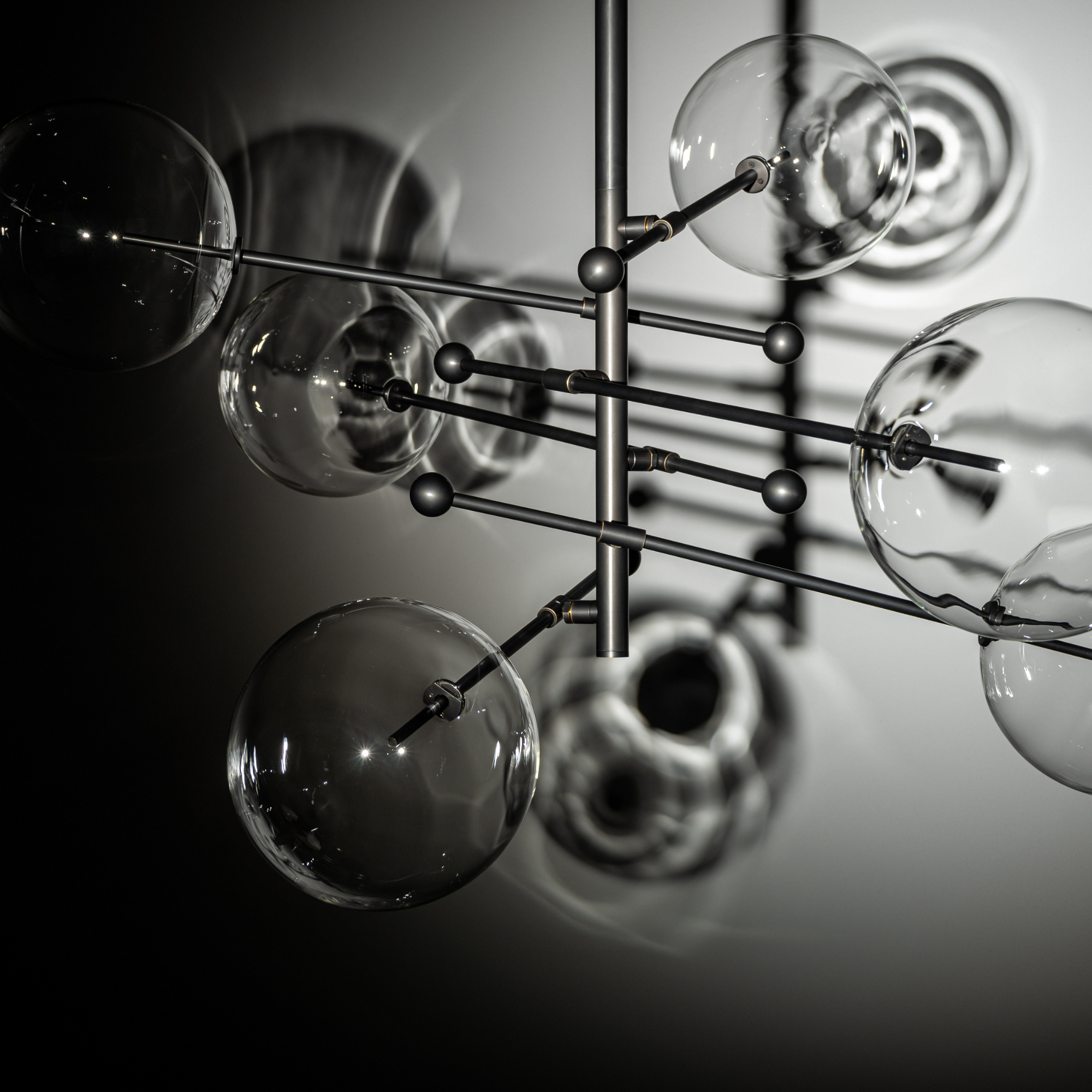 Schwung RD15 6 Arms Chandelier - Transparent Glass