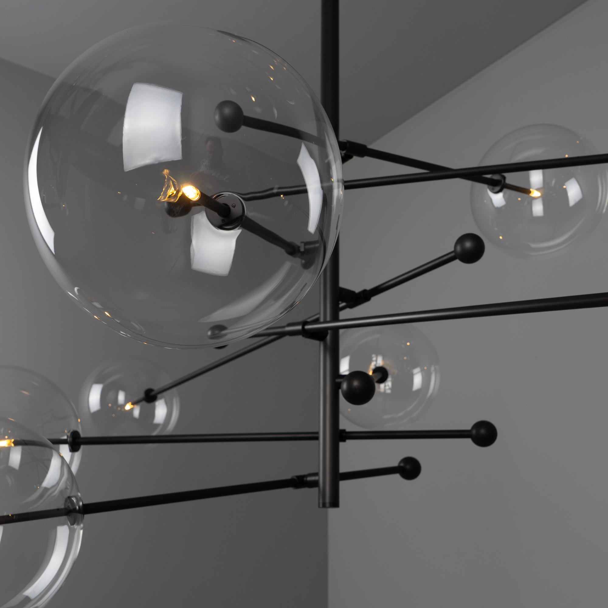 Schwung RD15 8 Arms Chandelier - Transparent Glass