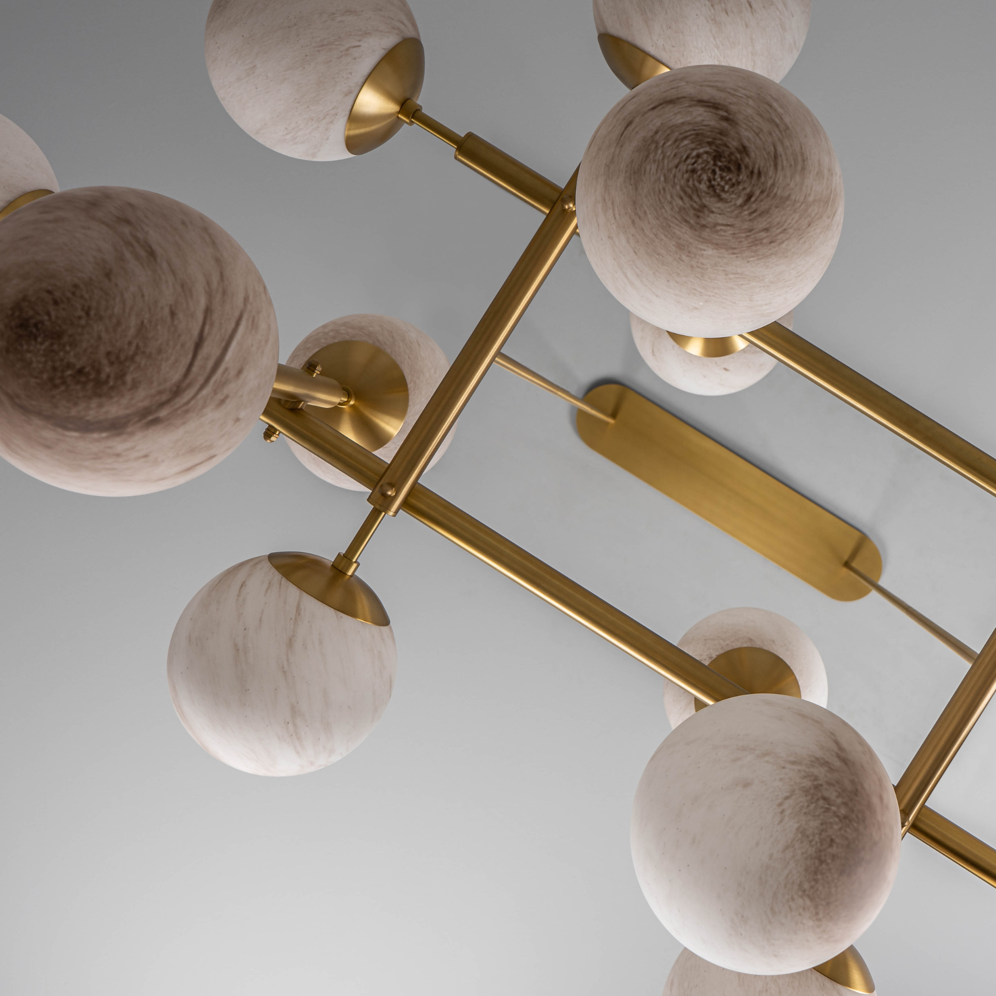 Schwung Riegel 16 Light Chandelier - Marble Glass