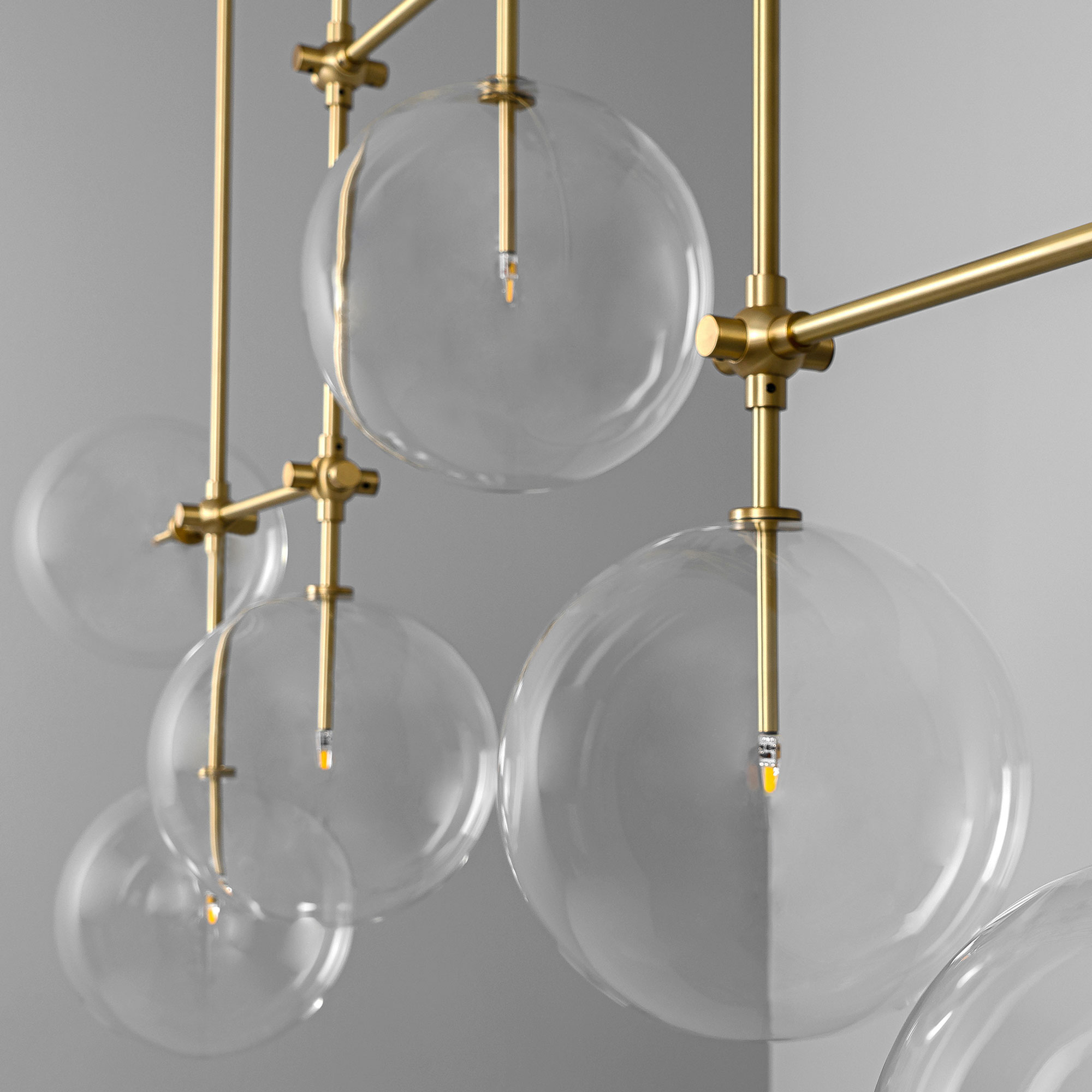 Schwung Soap B7 Medium 7 Light Chandelier - Transparent Glass