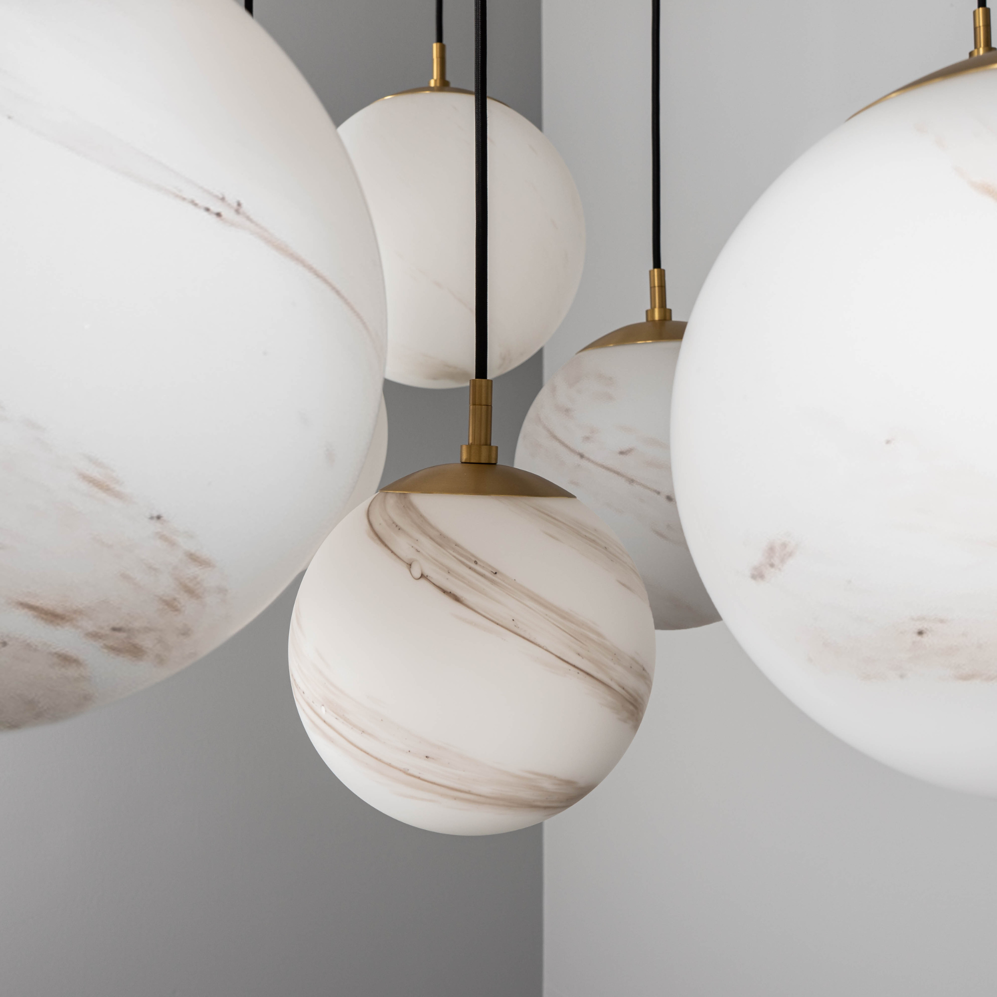 Schwung Spider 13 Light Chandelier - Marble Glass
