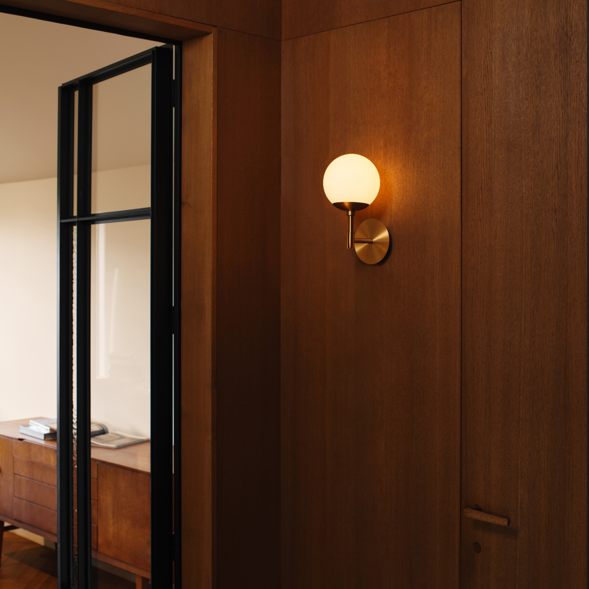 Schwung Sunset Wall Sconce Light - Opal Mat Glass