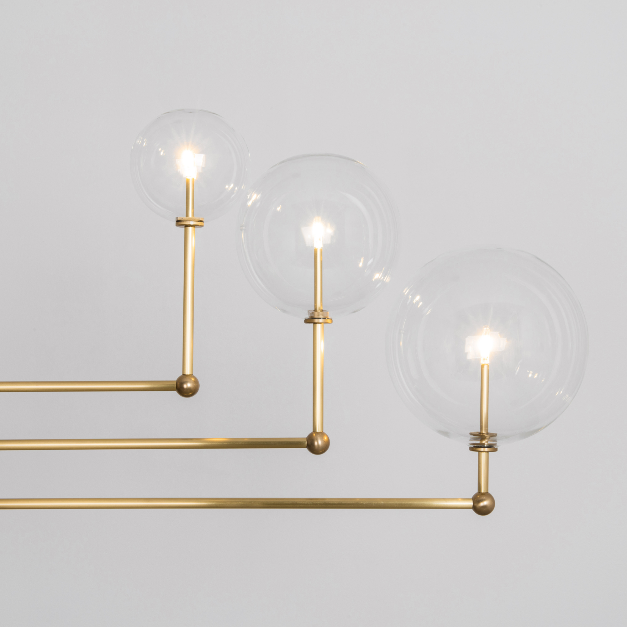 Schwung Universe 3 Light Chandelier - Transparent Glass
