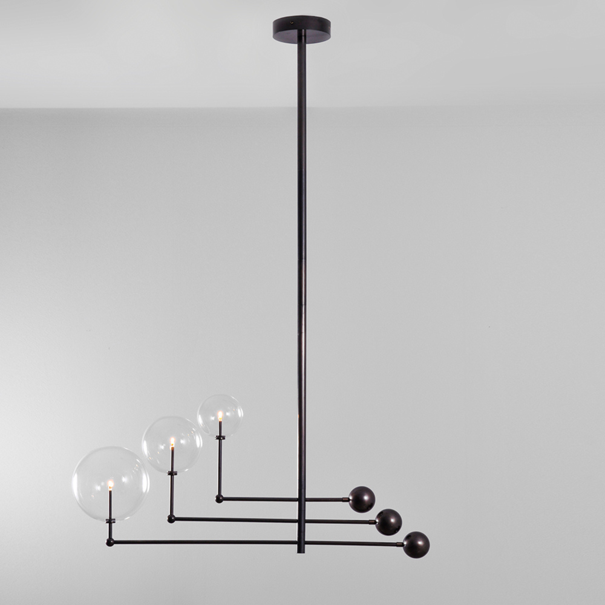 Schwung Universe 3 Light Chandelier - Transparent Glass