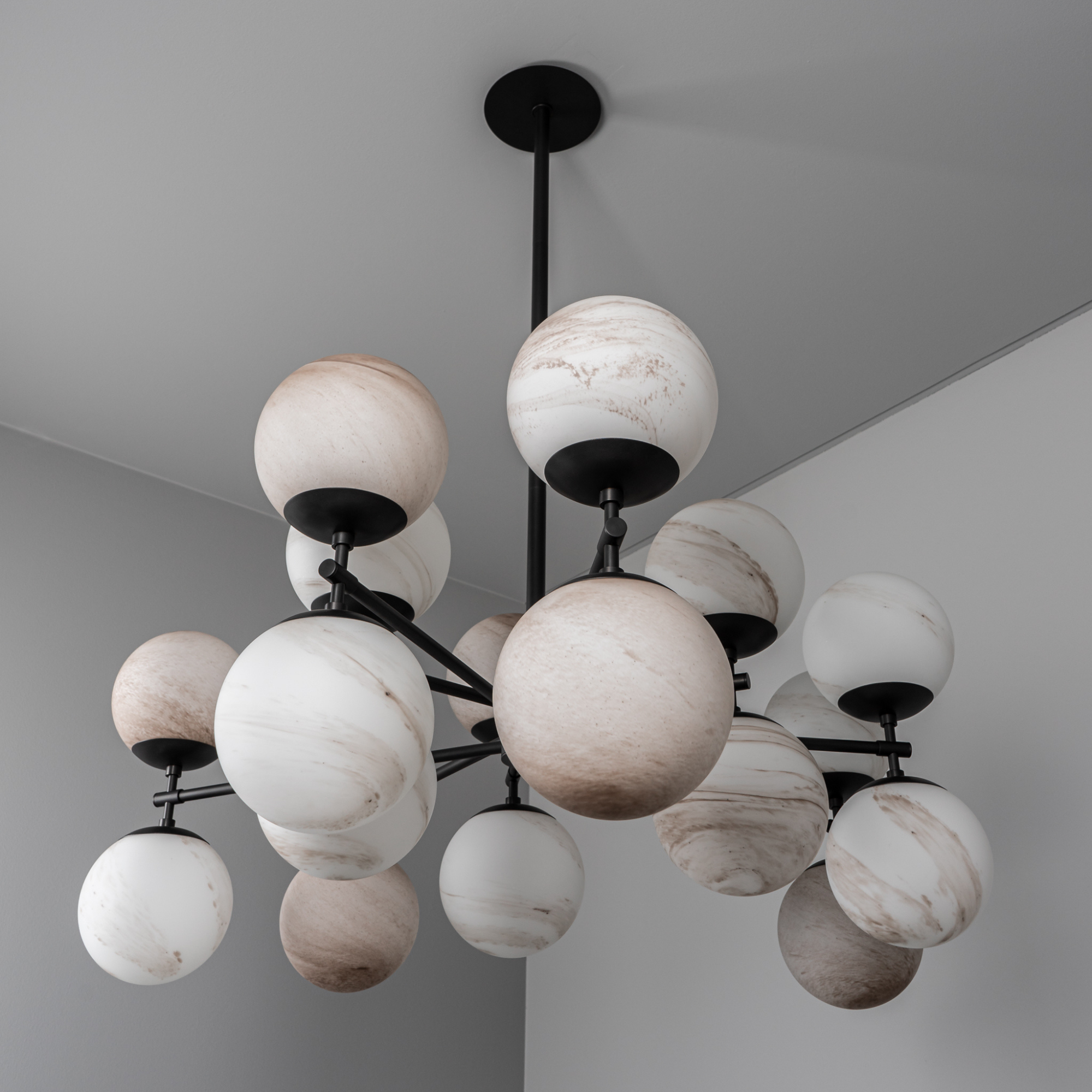 Schwung Zodiac 18 Light Chandelier - Marble Glass